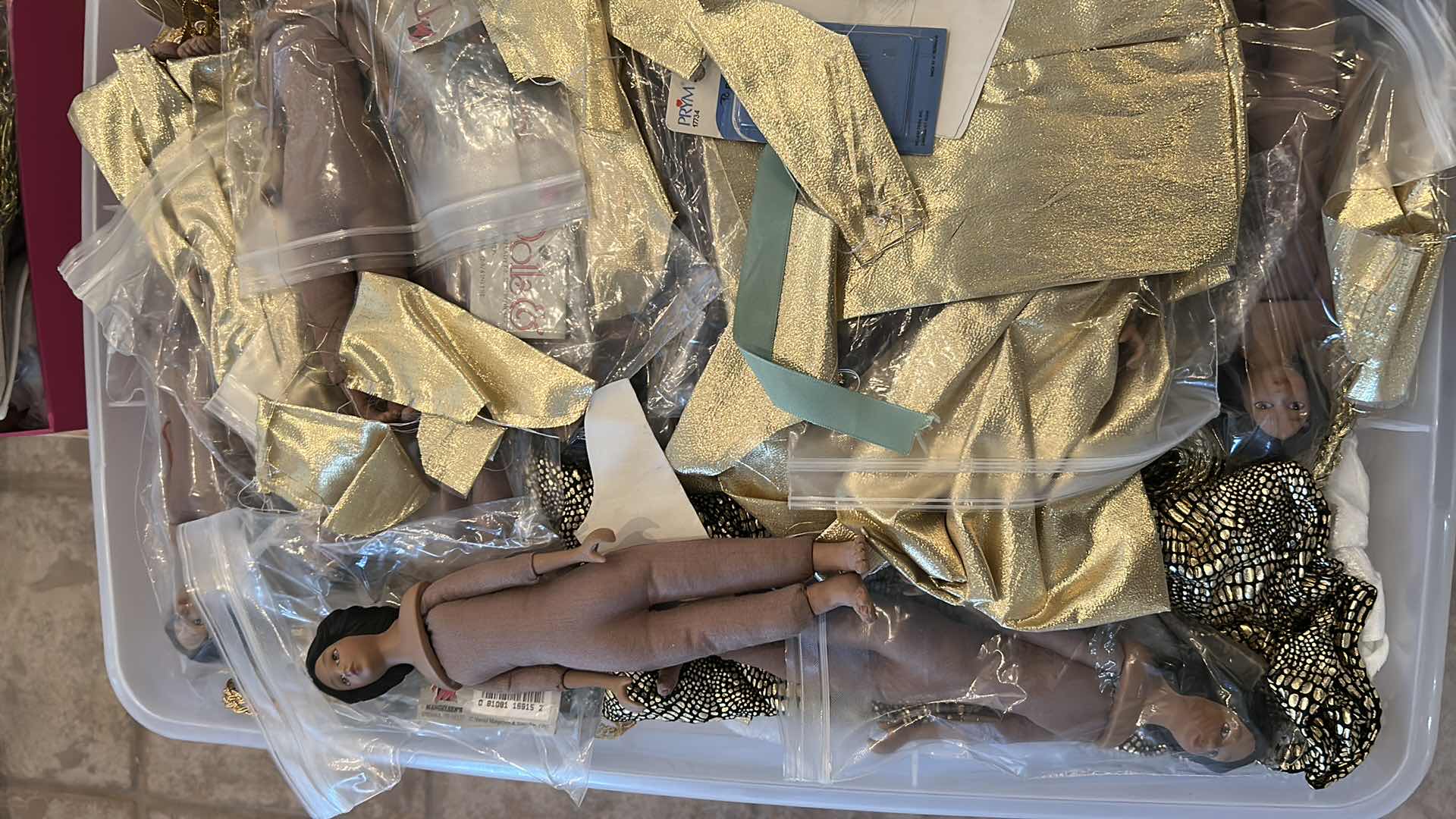 Photo 4 of 3- PLASTIC CONTAINERS CRAFT SUPPLIES