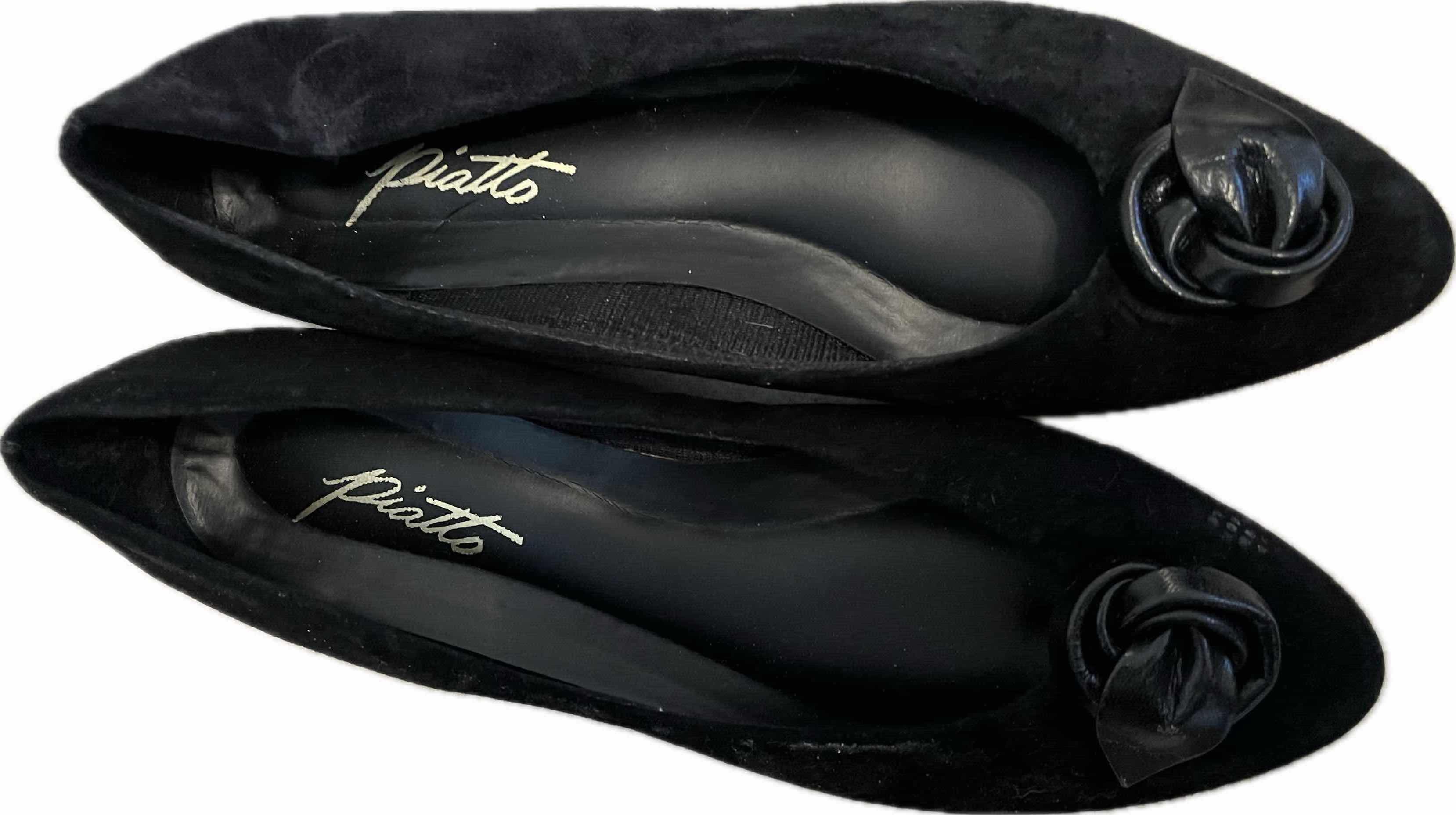 Photo 1 of $58
VINTAGE PIATTO BRAND SIZE 9 SLIP ONS POINTED TOE BLACK LEATHER