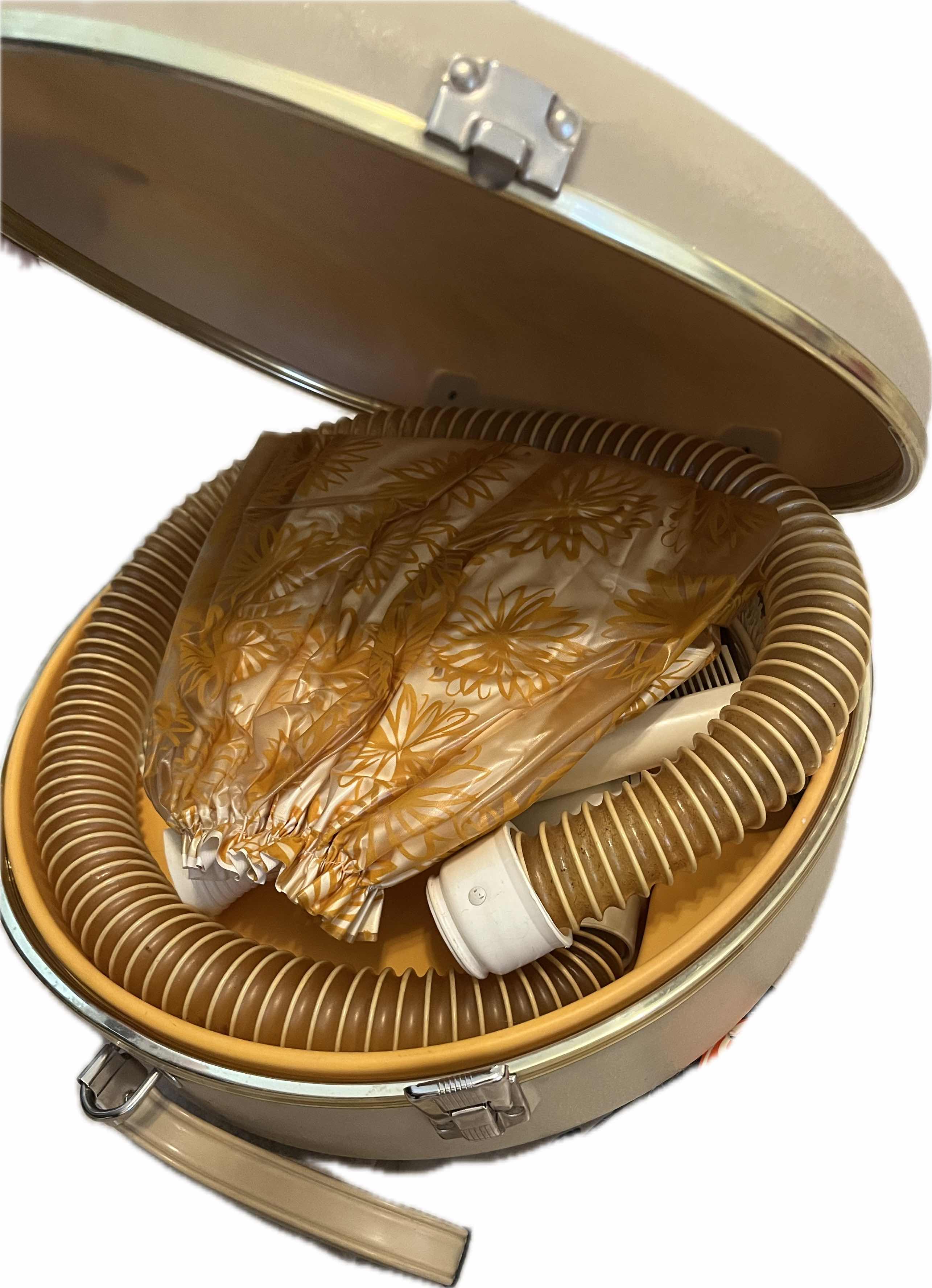 Photo 1 of $100
VINTAGE 1963 GENERAL ELECTRIC F3HD18 PORTABLE HAIRDRYER IN HARD CASE WITH GENERAL ELECTRIC TAG