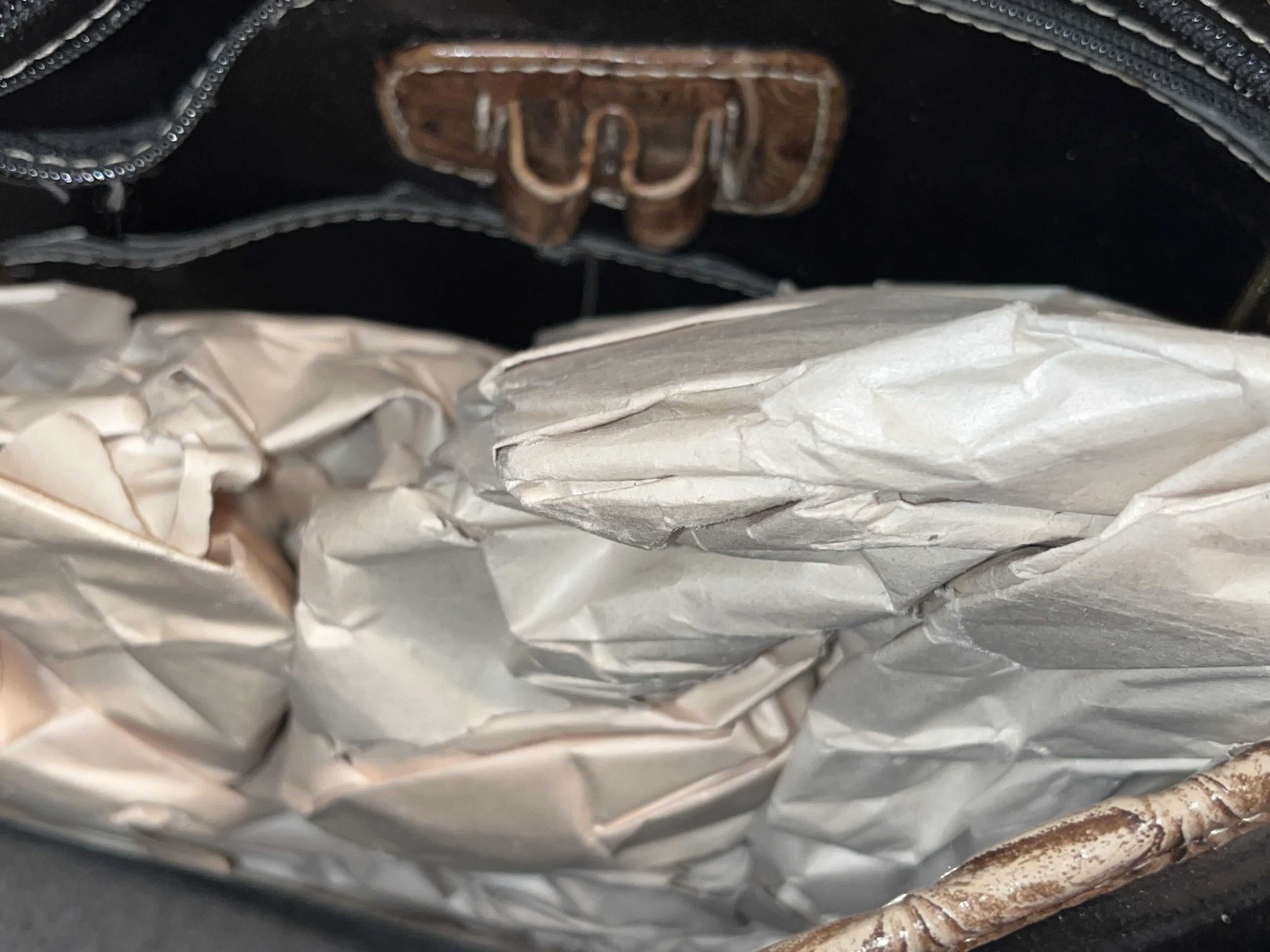 Photo 1 of $70
VINTAGE VTG BRAHMIN CROC EMBOSSED LEATHER BAG