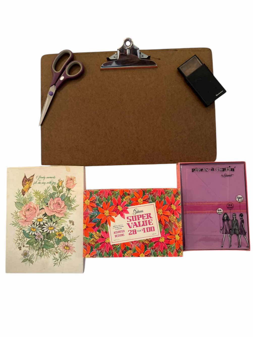 Photo 1 of 40
ASSORTED OFFICE SUPPLIES, NOTE PADS, SCISSORS, MAGNIFIER, STORAGE BINS, CLIPBOARD, 12 ITEMS 

18” X 12”