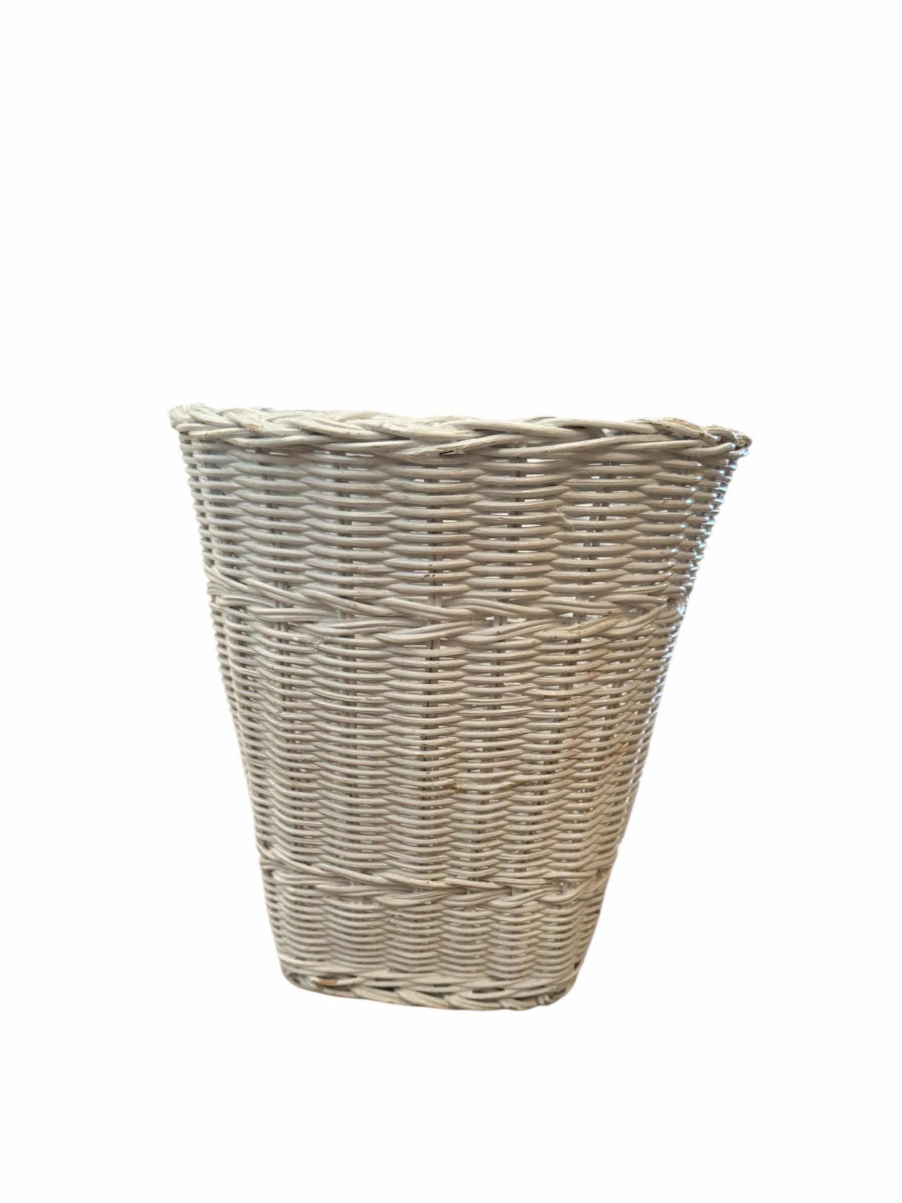 Photo 1 of 40
4- ASSORTED BATHROOM ESSENTIALS, WHITE WICKER BASKET, BRASS METAL GOLD-TONE TOWEL RACKS 

H11” AND SMALLER