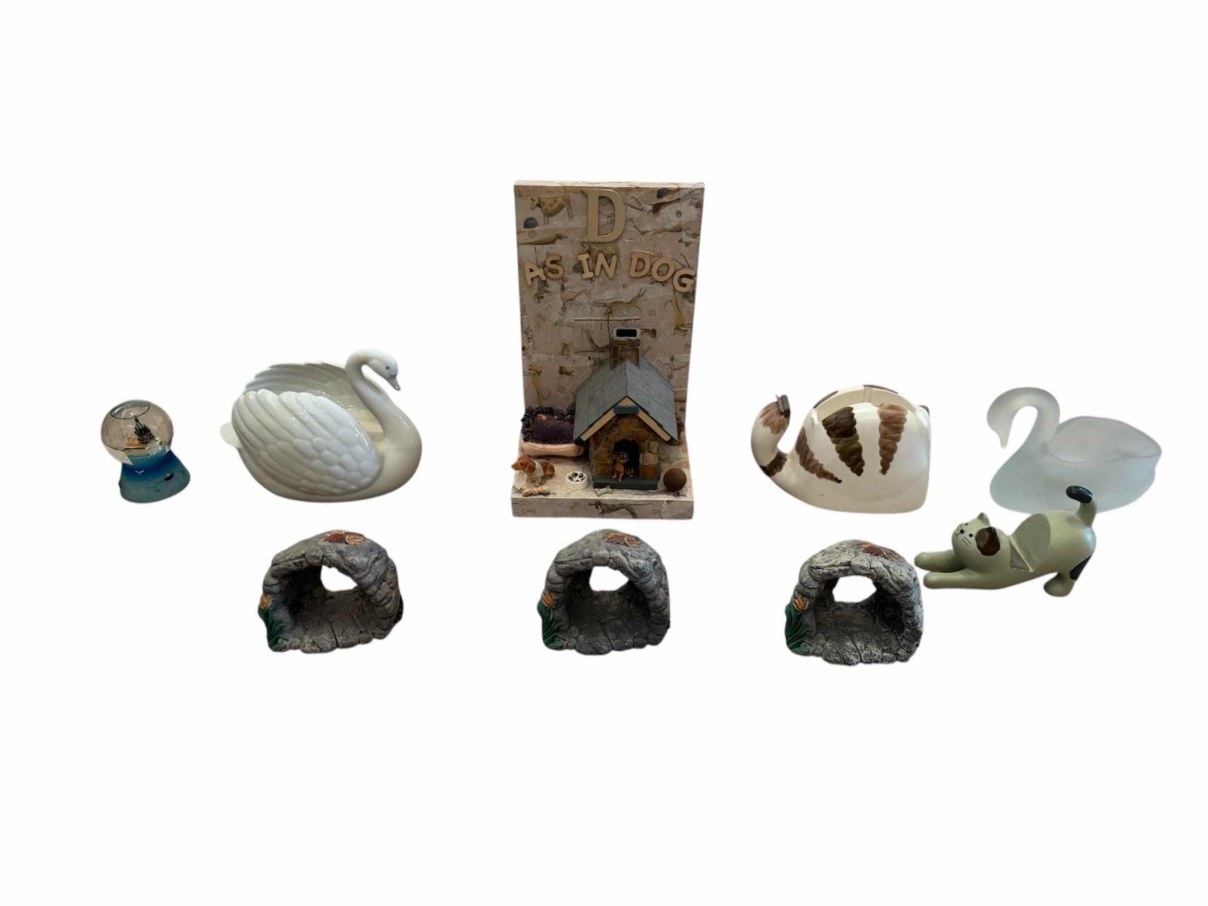 Photo 1 of 50
9- ASSORTED VINTAGE FIGURINES, GLASS, RESIN, AND CERAMIC, SNOW GLOBE, SWANS, CAT DECOR, HOME DECOR, HOME ESSENTIALS 

H9” AND SMALLER