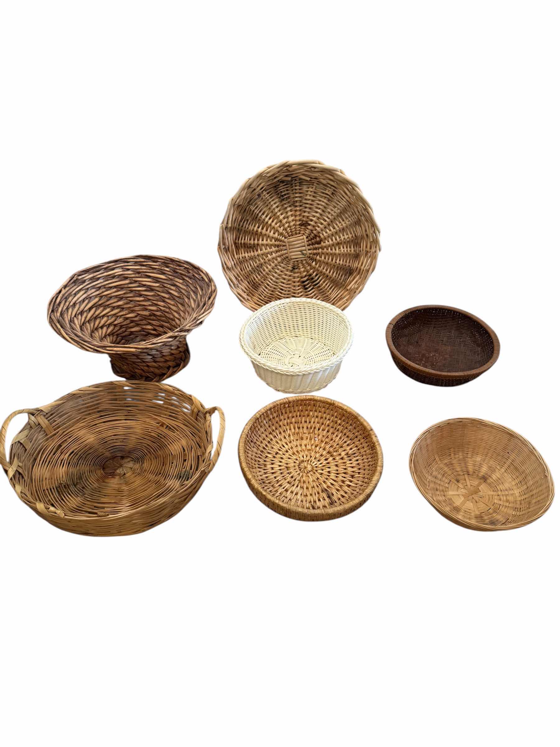 Photo 1 of 65
7- VINTAGE WICKER BASKETS, HOME DECOR, HOME ESSENTIALS


H7” AND SMALLER