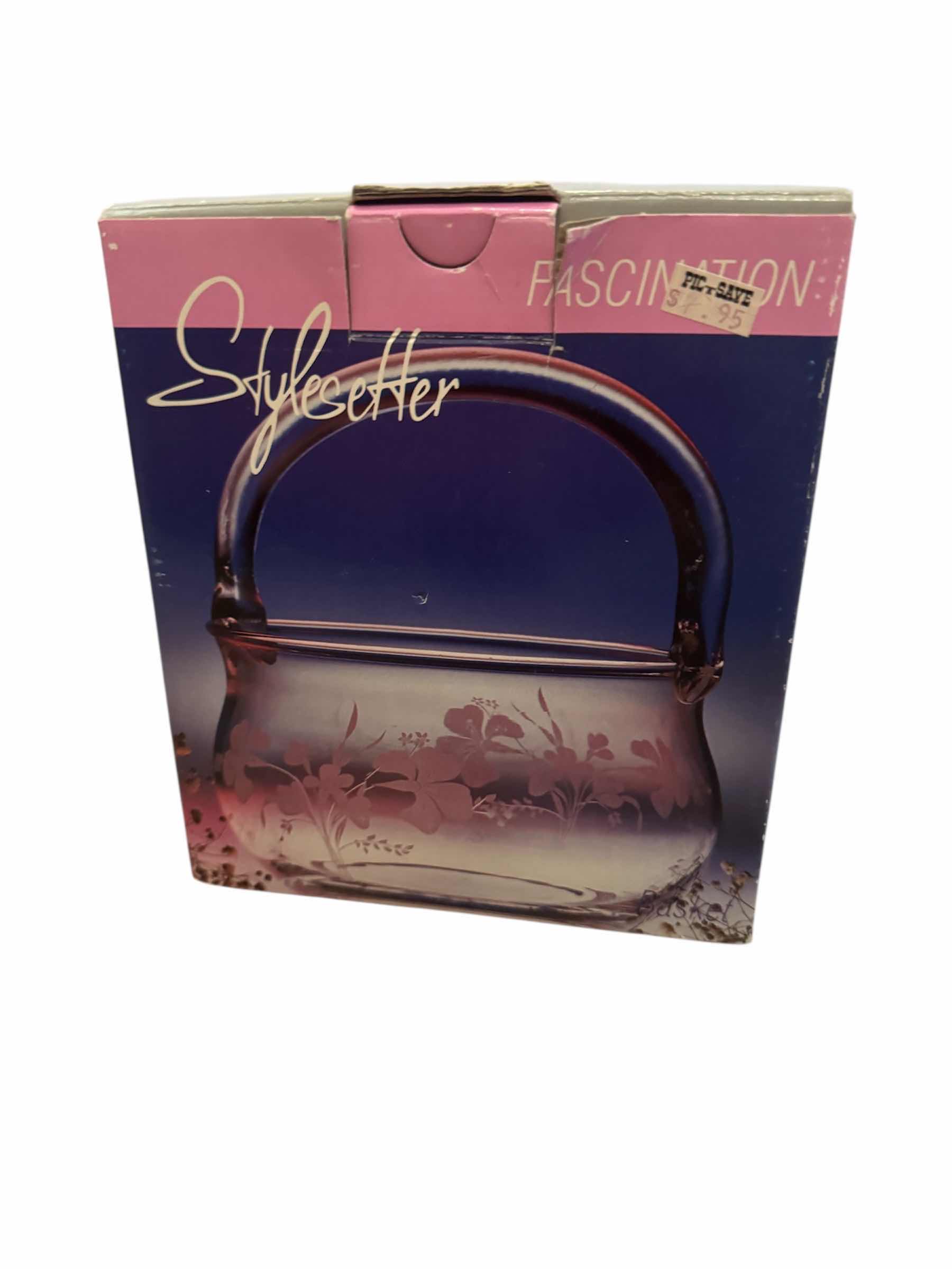 Photo 1 of 45
ASSORTED HOLIDAY DECOR, HALLOWEEN CHAMPAGNE GLASS, 8-WOVEN STRAW BROOMS, AND VINTAGE HANDCUT MOUTH BLOWN CRYSTAL BASKET 

H10” AND SMALLER