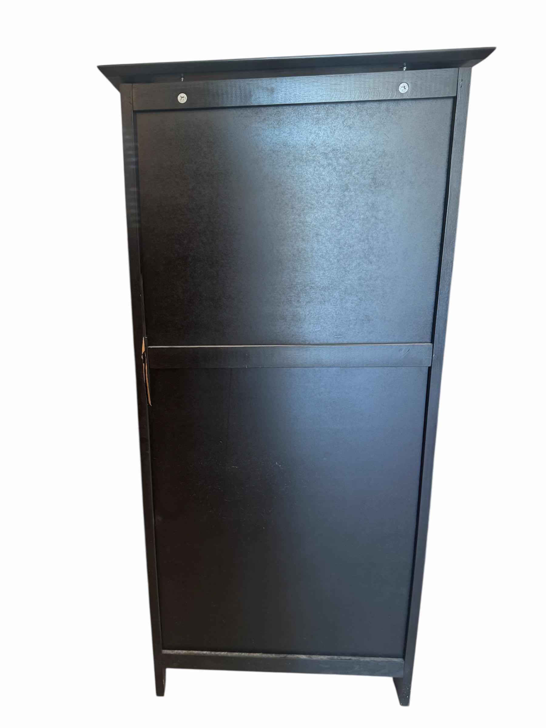 Photo 1 of 35
5-TIER BLACK WOODEN SHELF, HOME ESSENTIALS, HOME FURNITURE 

13” X 23.5” X H49”