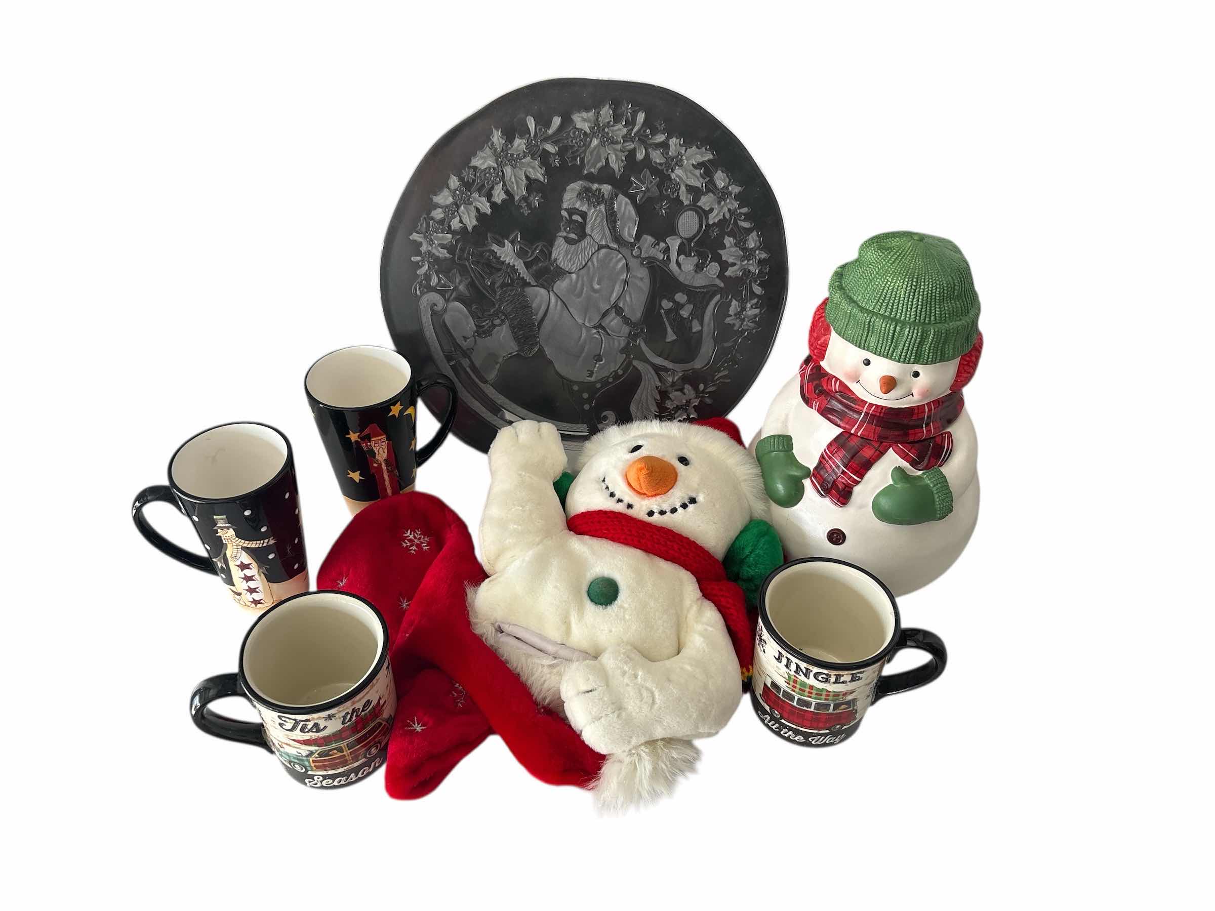 Photo 1 of CHRISTMAS SANTA PLATTER 14” , COOKIE JAR  12” WITH MUGS