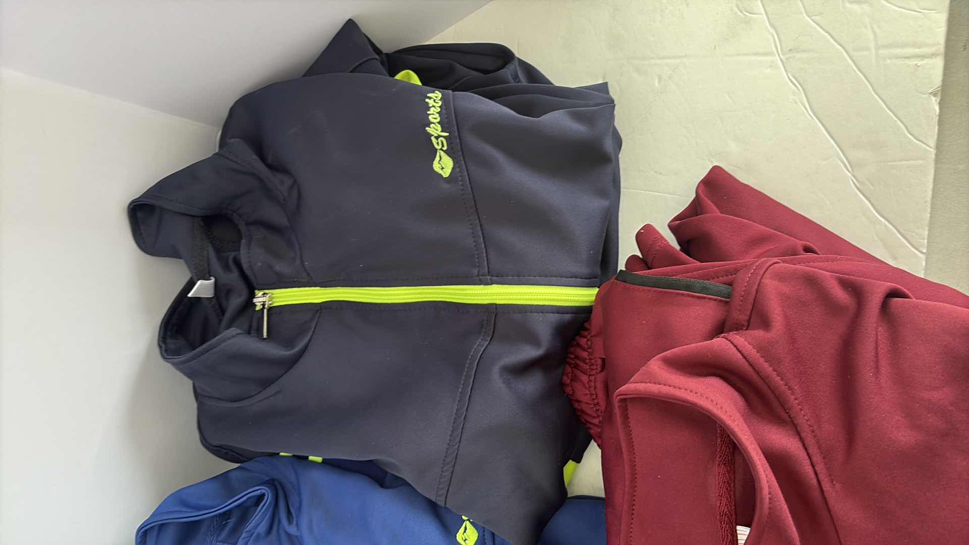 Photo 1 of MENS CASUAL SPORTSWEAR PANTS AND SHIRTS SET LONG SLEEVE XXL