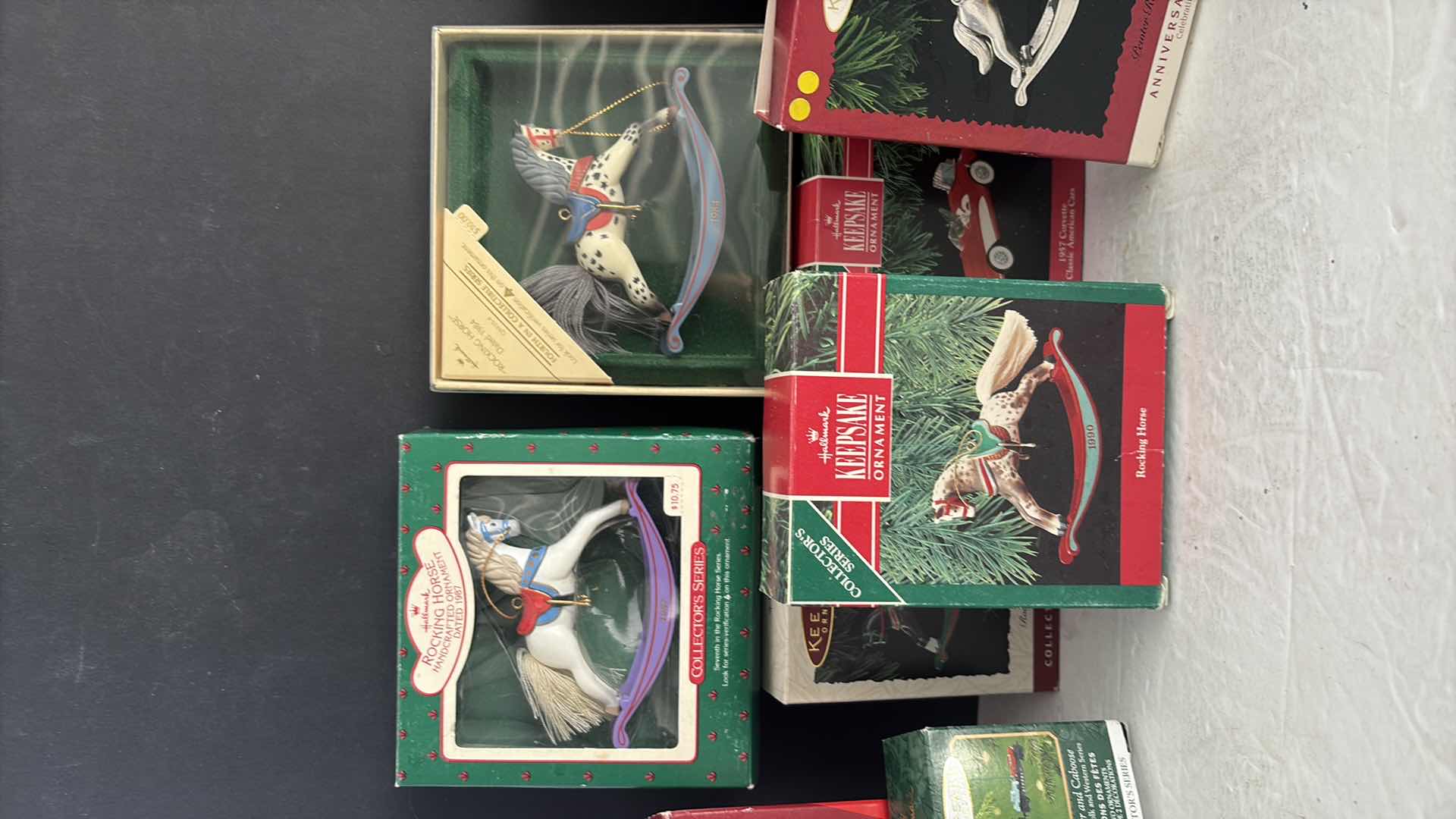 Photo 1 of KEEPSAKE ORNAMENTS 7”