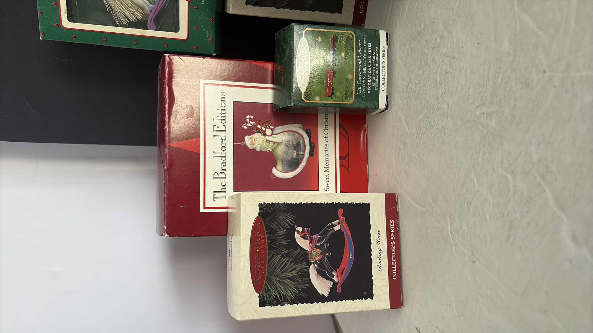 Photo 1 of KEEPSAKE ORNAMENTS 7”