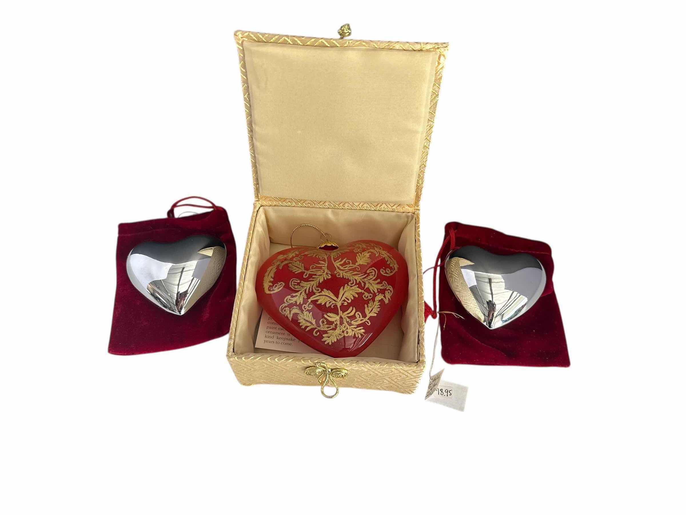 Photo 1 of PRECIOUS NICKEL ANGEL HEARTS AND LI BIEN ORNAMENT 4”