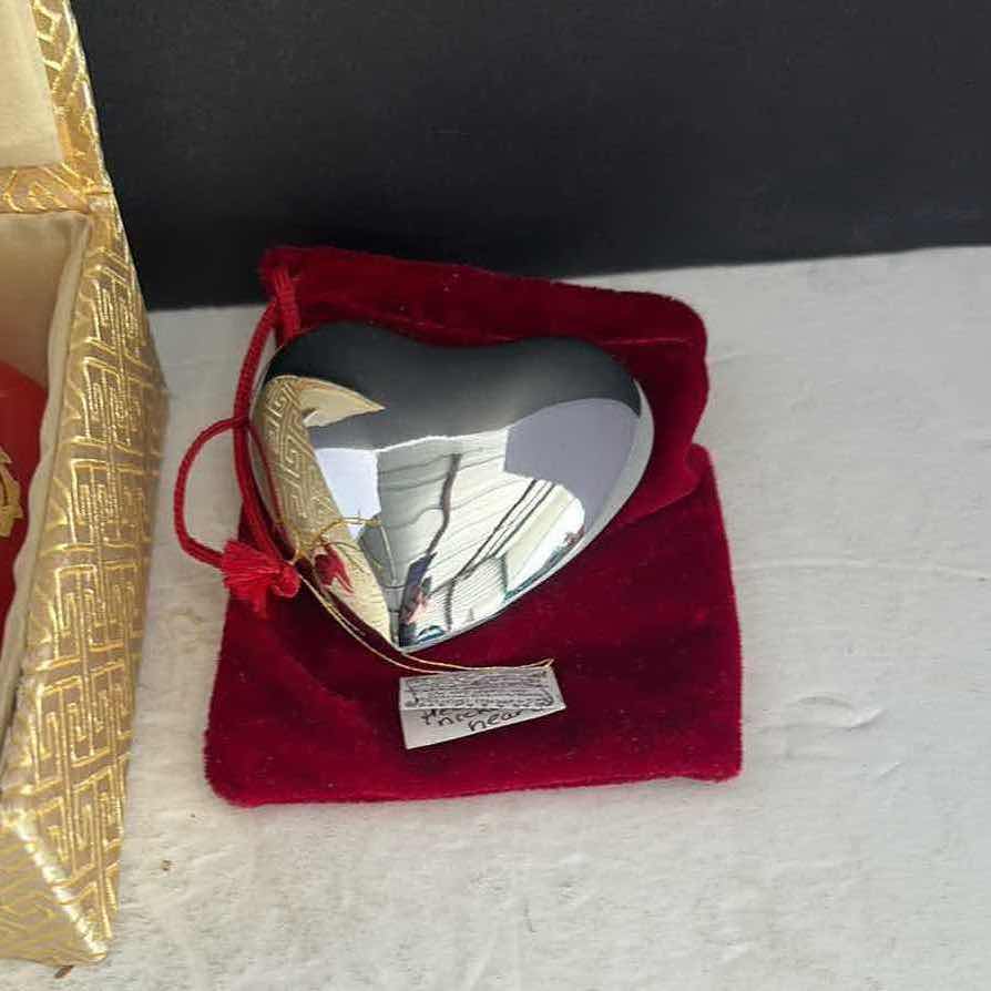 Photo 1 of PRECIOUS NICKEL ANGEL HEARTS AND LI BIEN ORNAMENT 4”