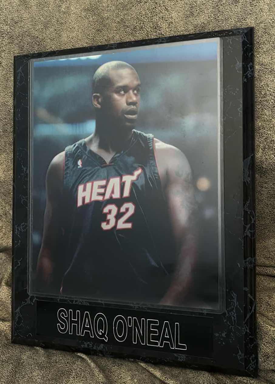 Photo 1 of SHAQ O’NEIL PICTURE PLAQUE 10”X13”H
