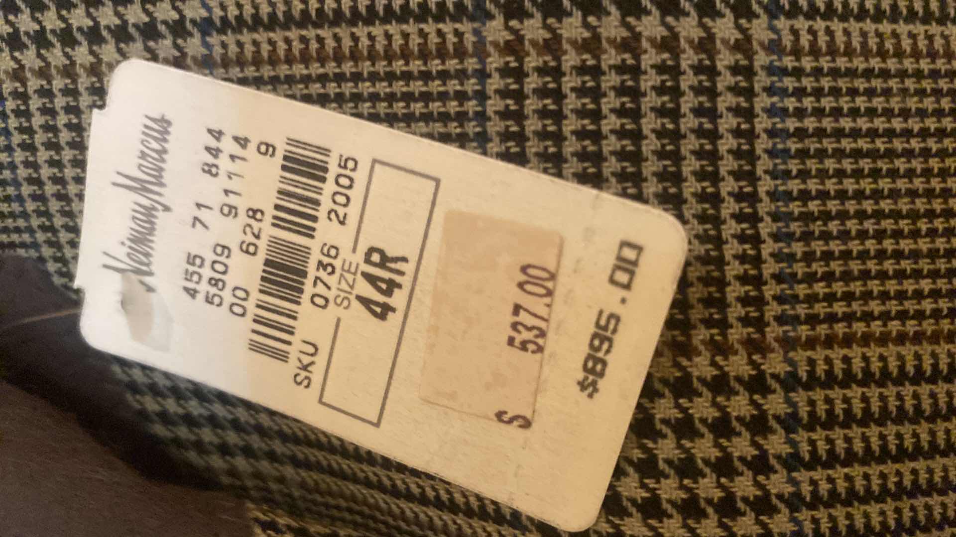 Photo 1 of NEW  GEORGIO ARMANI WOOL JACKET MADE IN ITALY MENS SIZE 44R ORIGINALLY $895