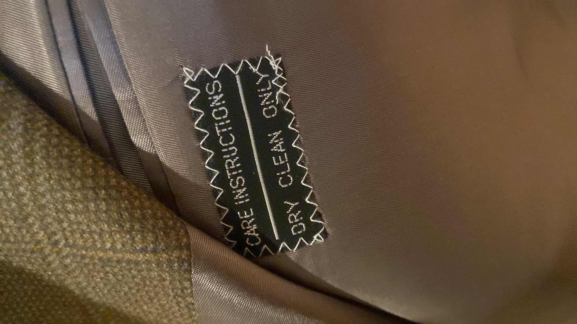 Photo 1 of CALVIN KLEIN TAILORED WOOL JACKET MADE IN USA MENS SIZE EST LARGE