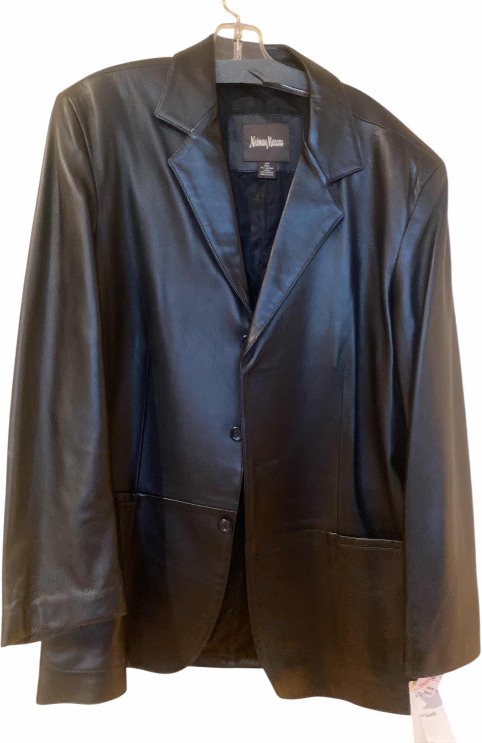 Photo 1 of NEW  NIEMAN MARCUS LEATHER JACKET MENS SIZE 44