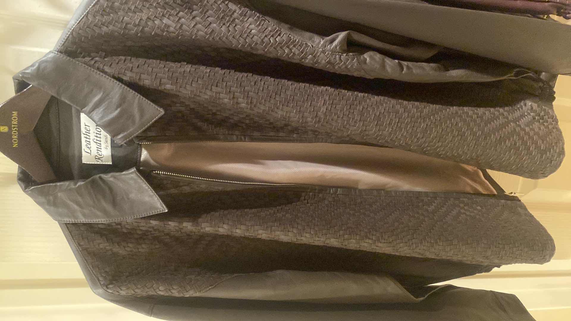 Photo 1 of 2 - LEATHER RENDITIONS JACKETS MENS SIZE XL