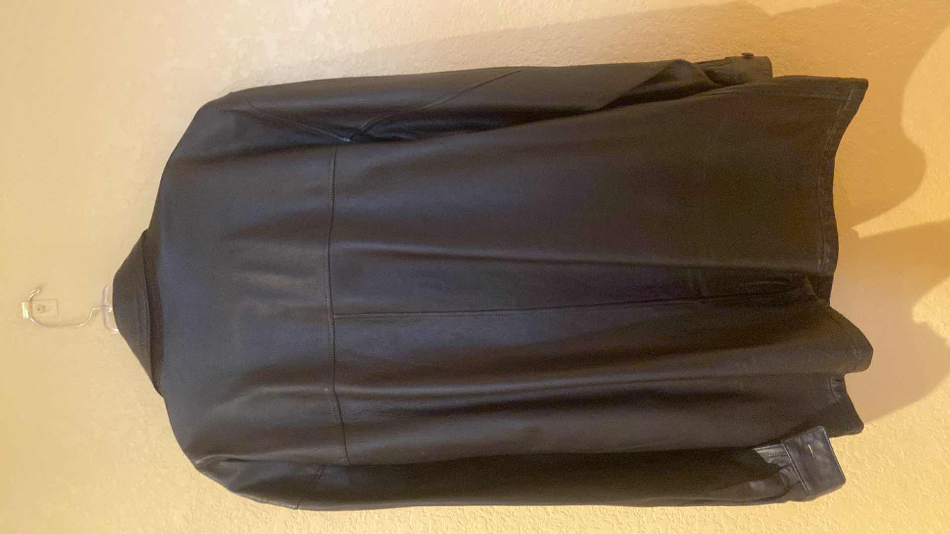 Photo 1 of BERNINI LEATHER JACKET MENS SIZE XL