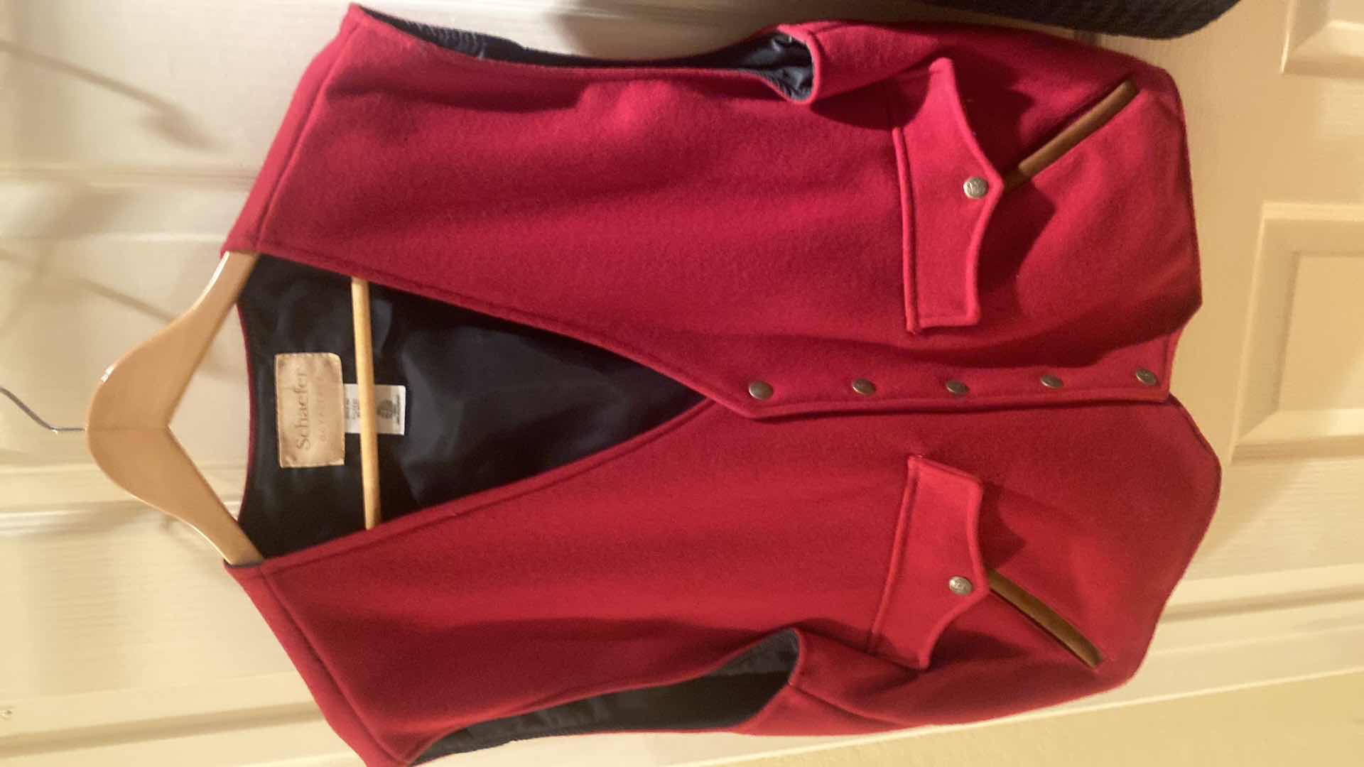 Photo 1 of 2 - SCHAEFER OUTFITTER & LEATHER RENDITIONS VESTS MENS SIZE XL