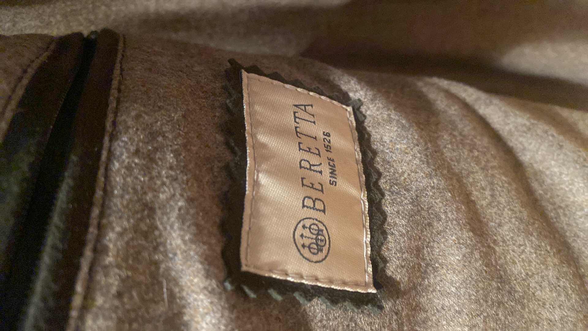 Photo 1 of BERETTA LEATHER VEST MADE IN ITALY MENS SIZE 56