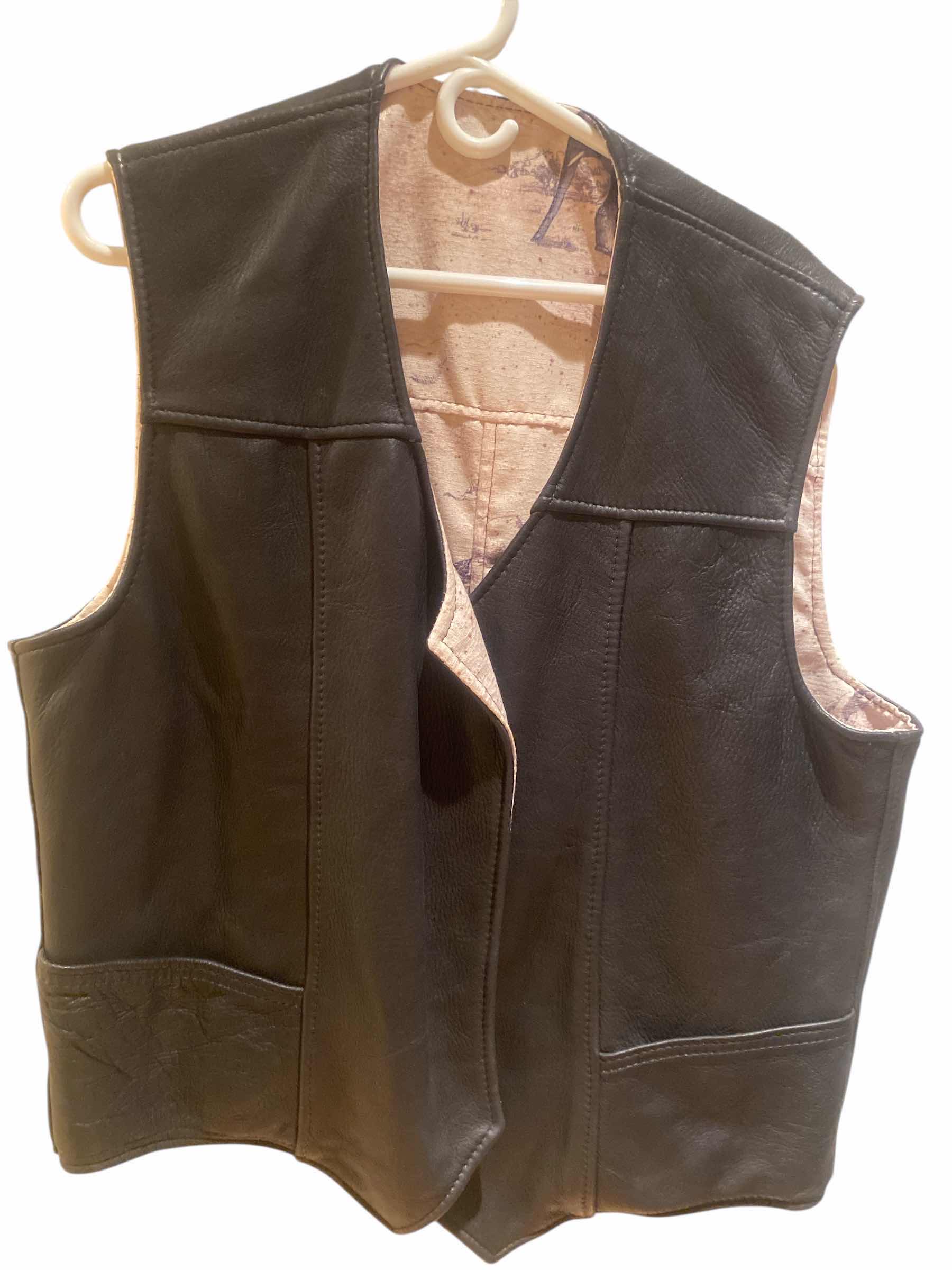 Photo 1 of LEATHER REVERSIBLE VEST MENS SIZE EST XX-LARGE