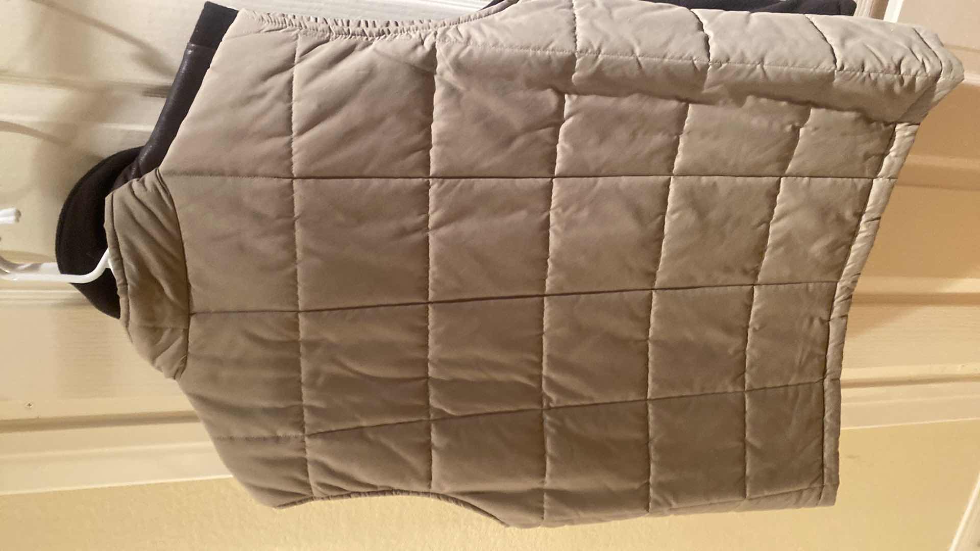 Photo 1 of 2 - LINE PINE LEATHER FRONT VEST & BERETTA FABRIC VEST MENS SIZE 44 & 46