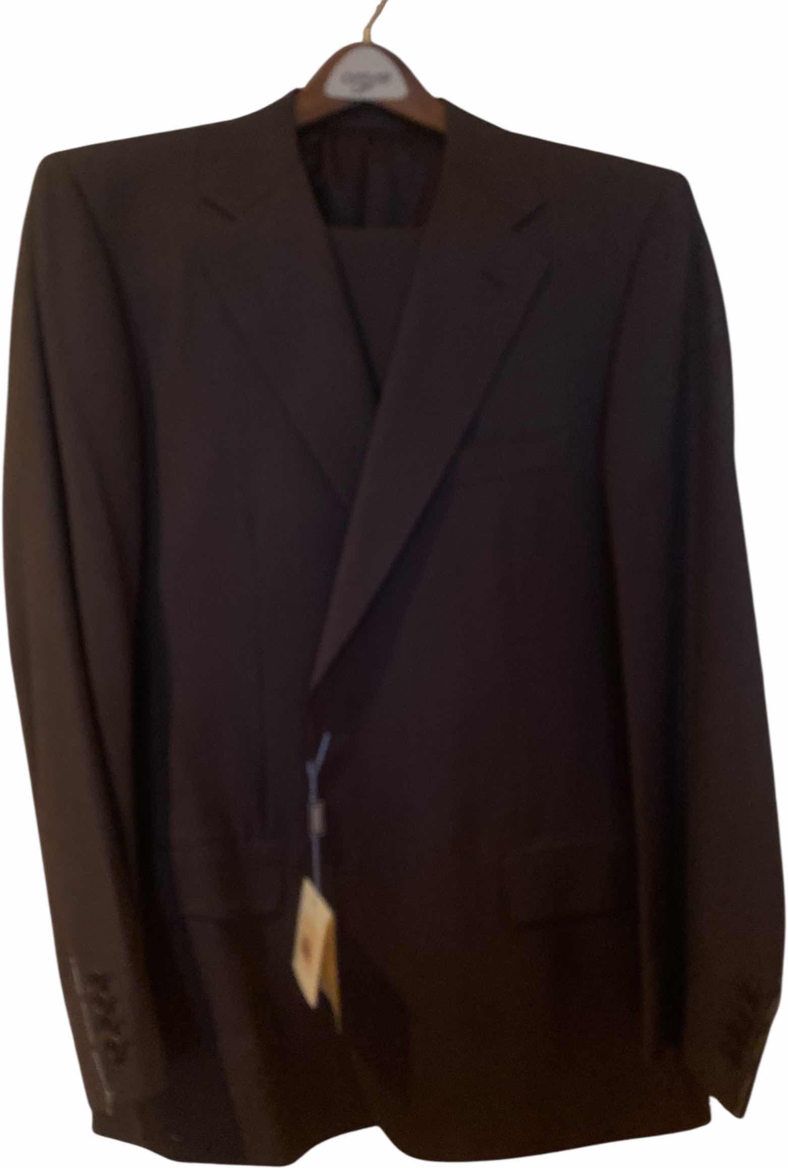 Photo 1 of NEW CUZZENS MADE IN ITALY WOOL SUIT MENS EST SIZE US 44
