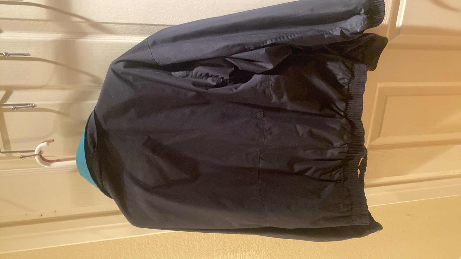 Photo 1 of 2 - MENS PURE SILK & WINNER MATE WINDBREAKERS SIZE LARGE