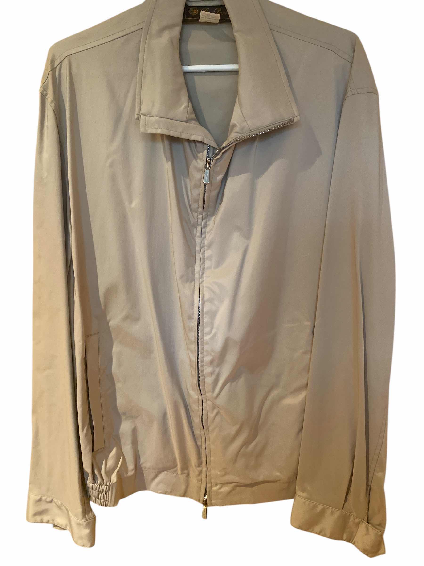 Photo 1 of MENS LORO PIANA WINDBREAKER MADE IN ITALY  SIZE EST L/XL