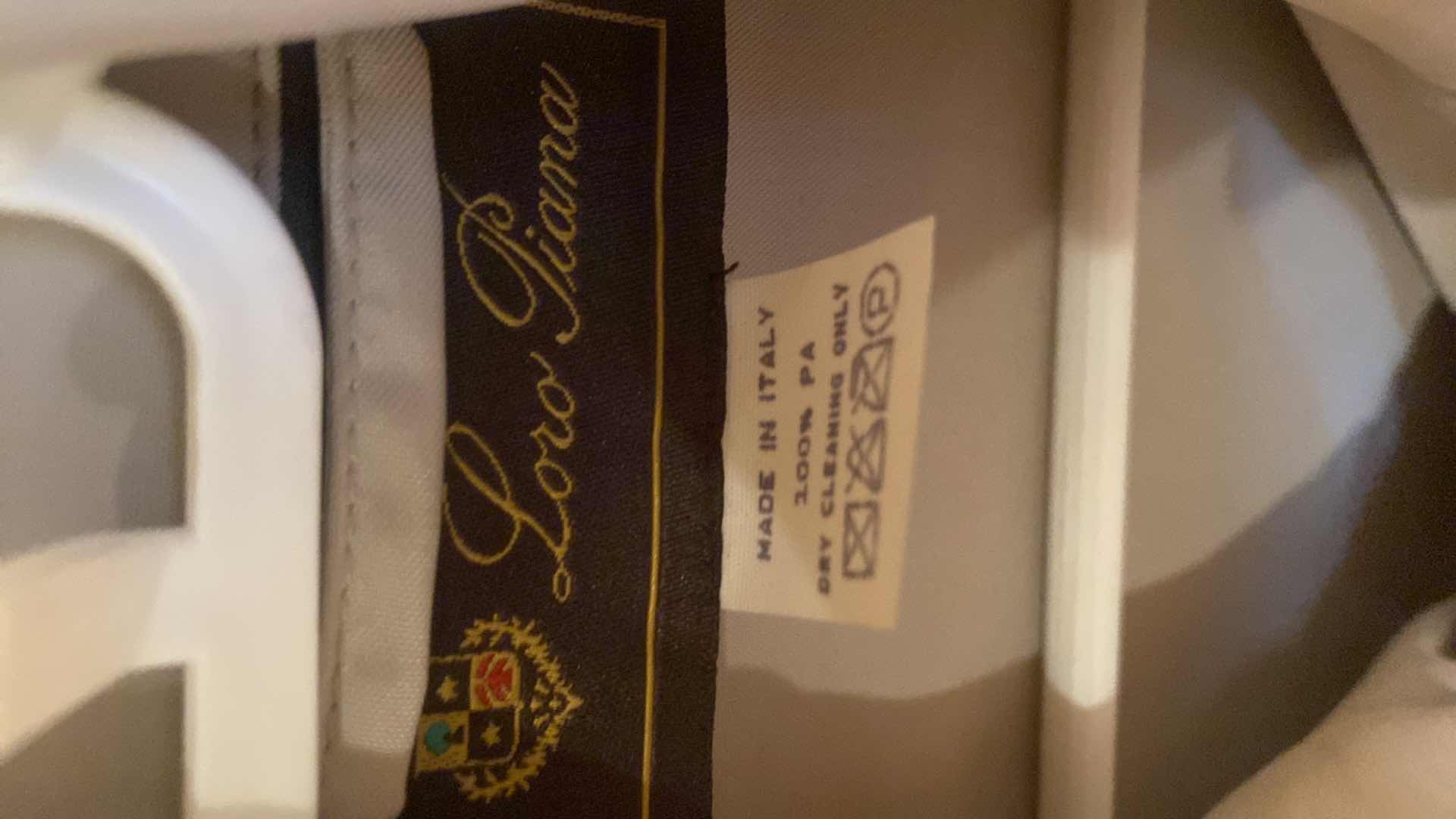 Photo 1 of MENS LORO PIANA WINDBREAKER MADE IN ITALY  SIZE EST L/XL