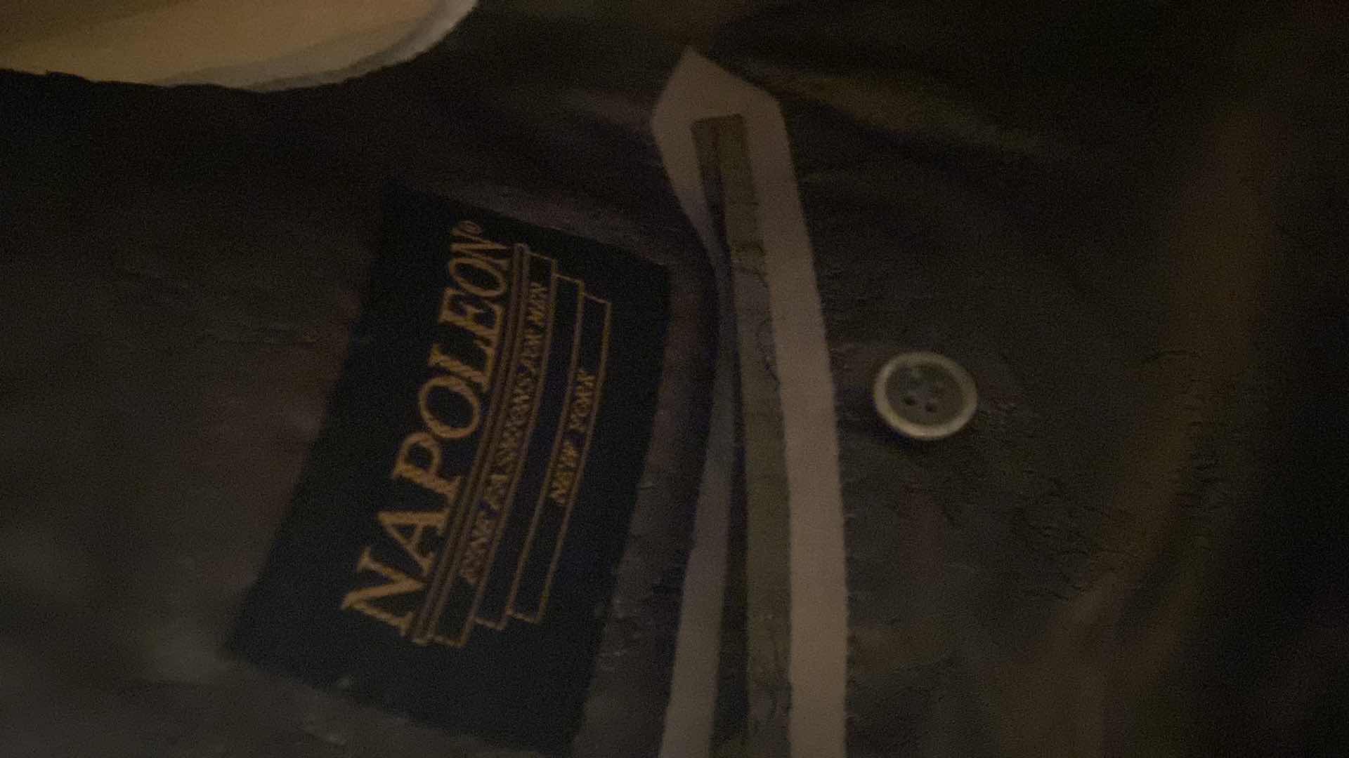 Photo 1 of NAPOLEON WOOL SUIT MENS EST SIZE 44 /46