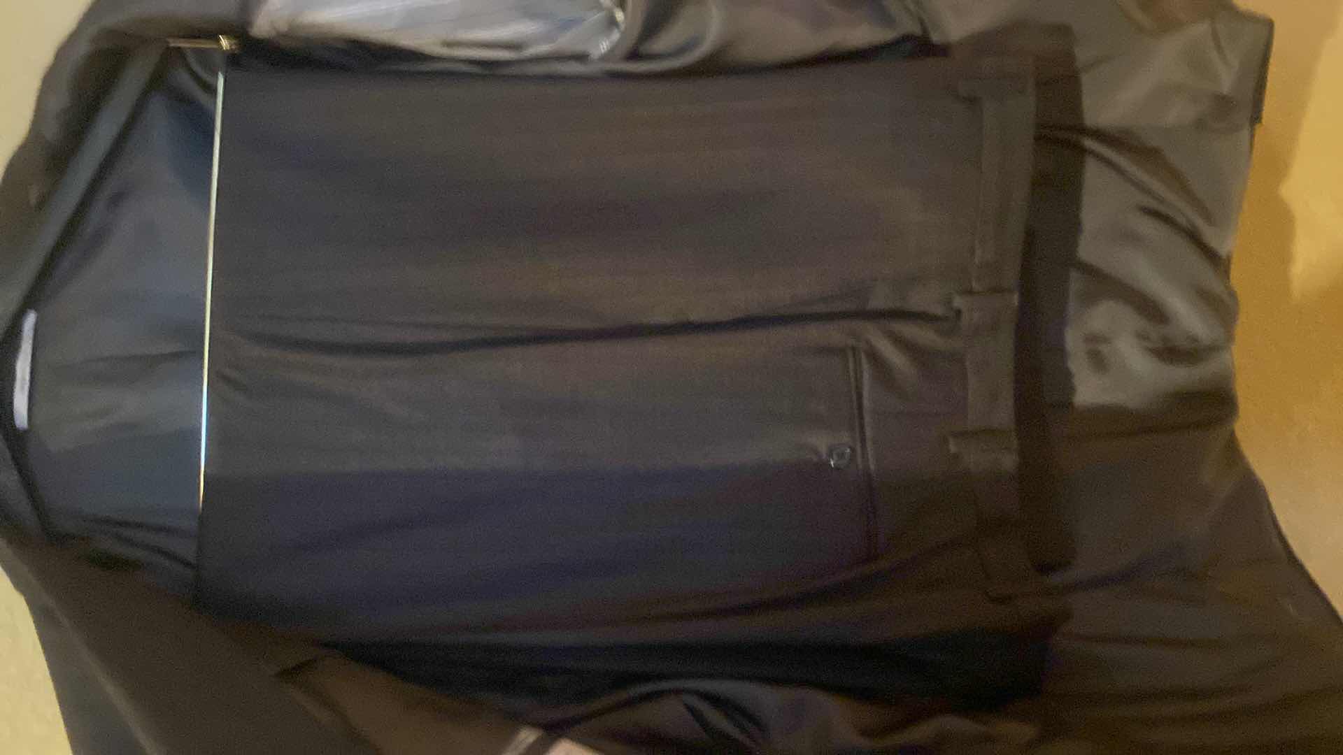 Photo 1 of NEW HICKEY FREEMAN WOOL SUIT MENS SIZE 48R