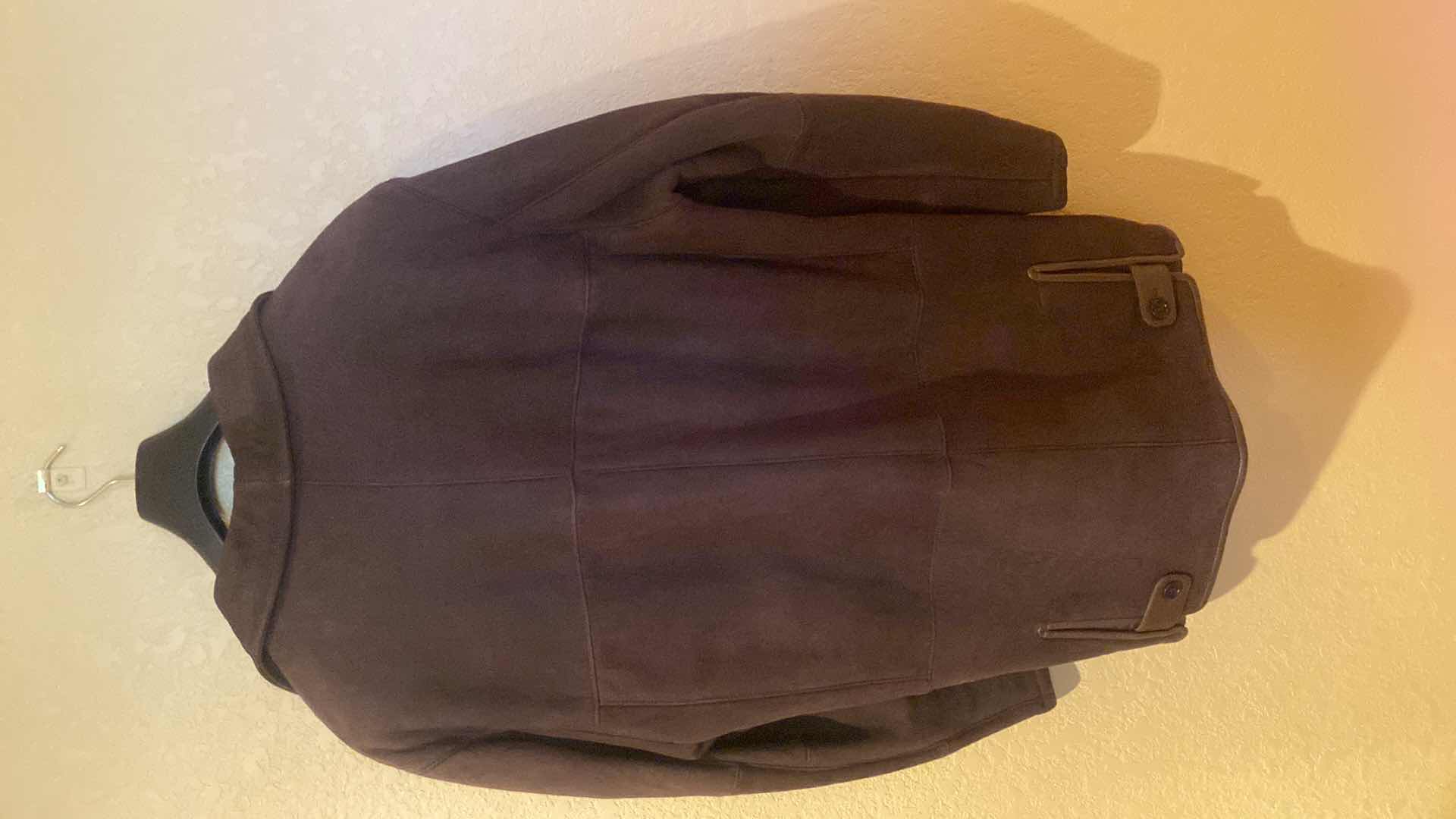 Photo 1 of NAPOLEON SHEEPSKIN JACKET MENS EST SIZE LARGE