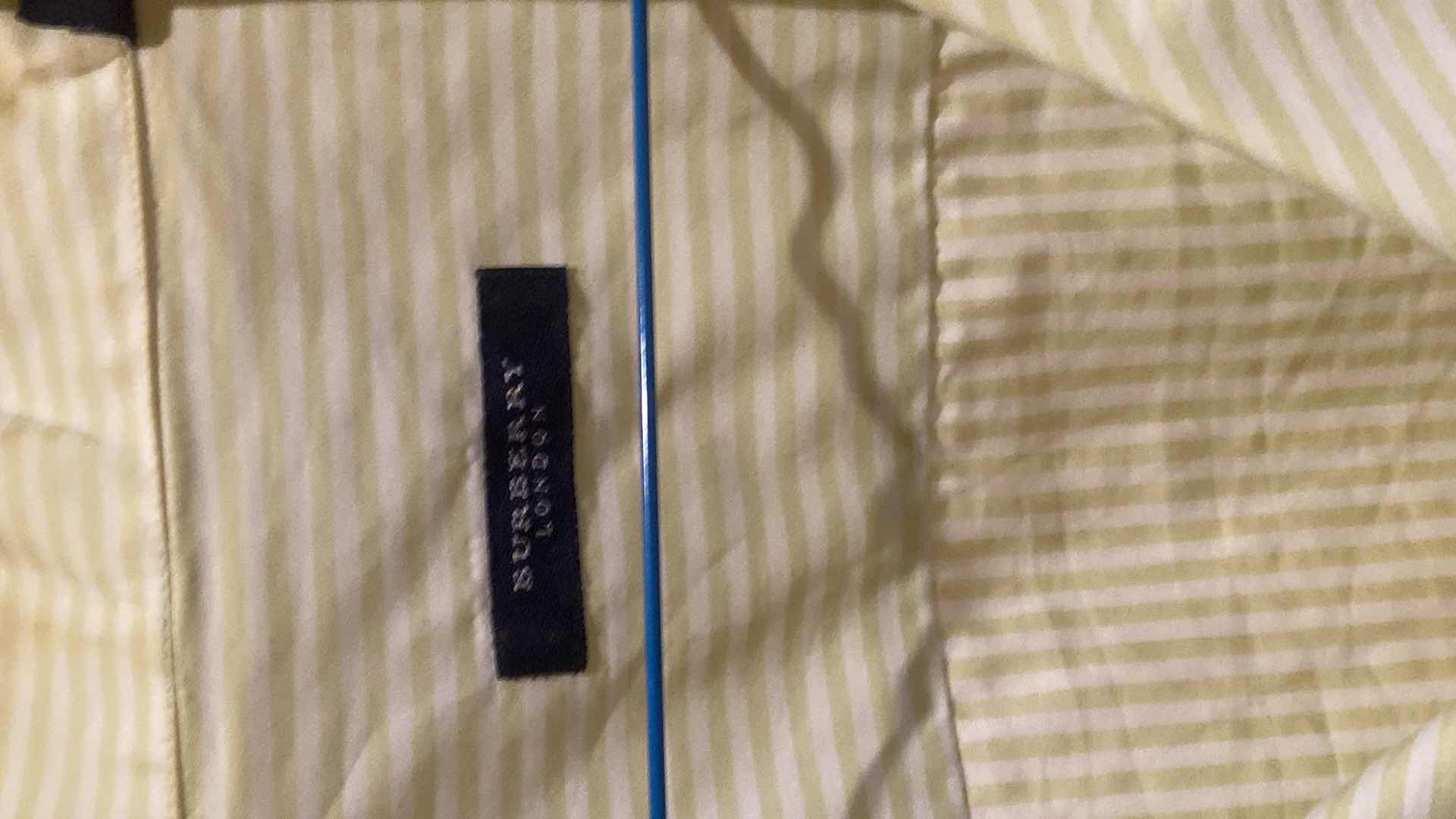 Photo 1 of 5 - DESIGNER SHORT SLEEVE SHIRTS MENS SIZE X LARGE