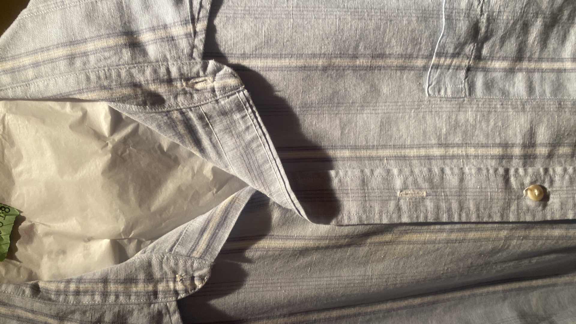 Photo 1 of 5 - DESIGNER SHORT SLEEVE SHIRTS MENS SIZE LARGE - SOME NEW