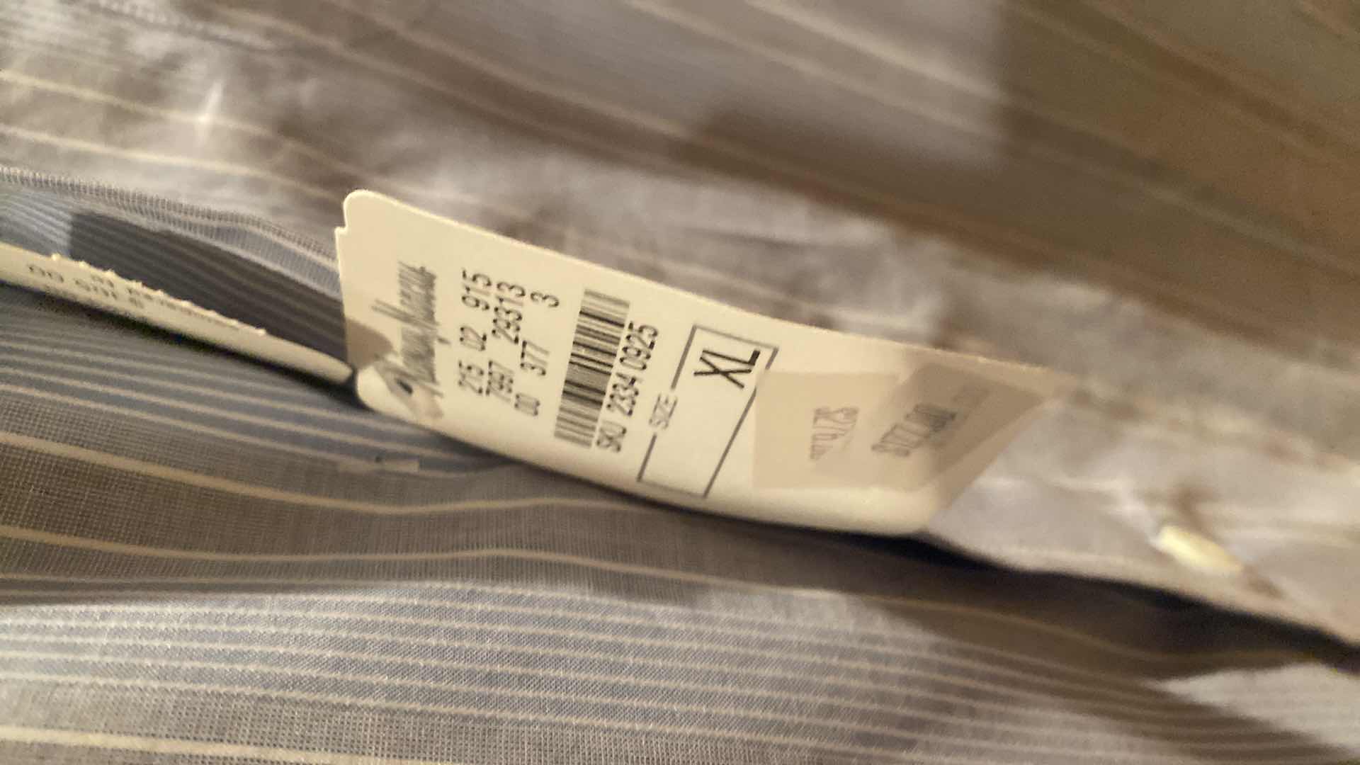 Photo 1 of 5 - DESIGNER SHORT SLEEVE SHIRTS MENS SIZE LARGE - SOME NEW