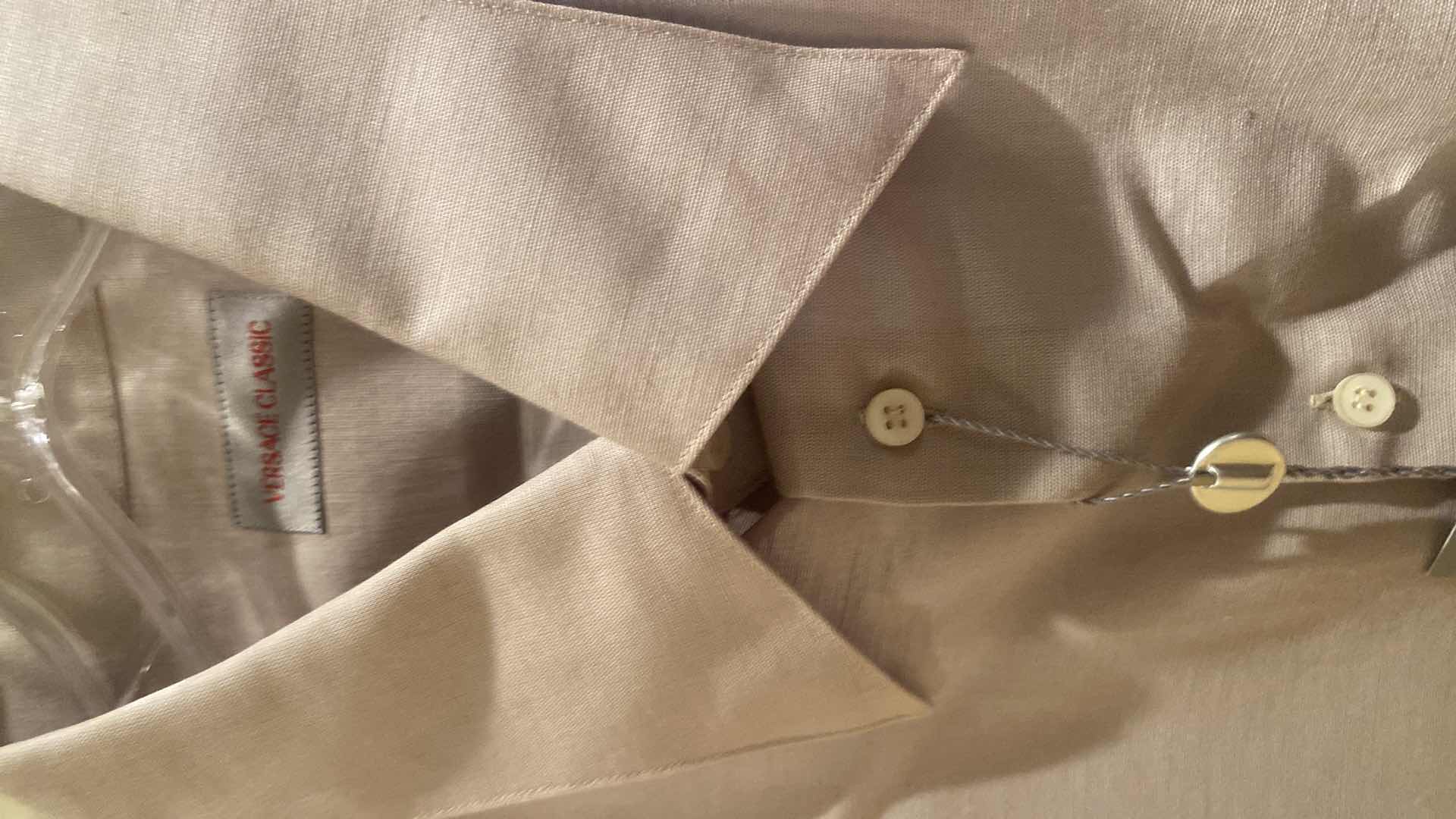 Photo 1 of 2 - NEW VERSACE CLASSIC & BRIONI SHORT SLEEVE DRESS SHIRTS  SIZE XL