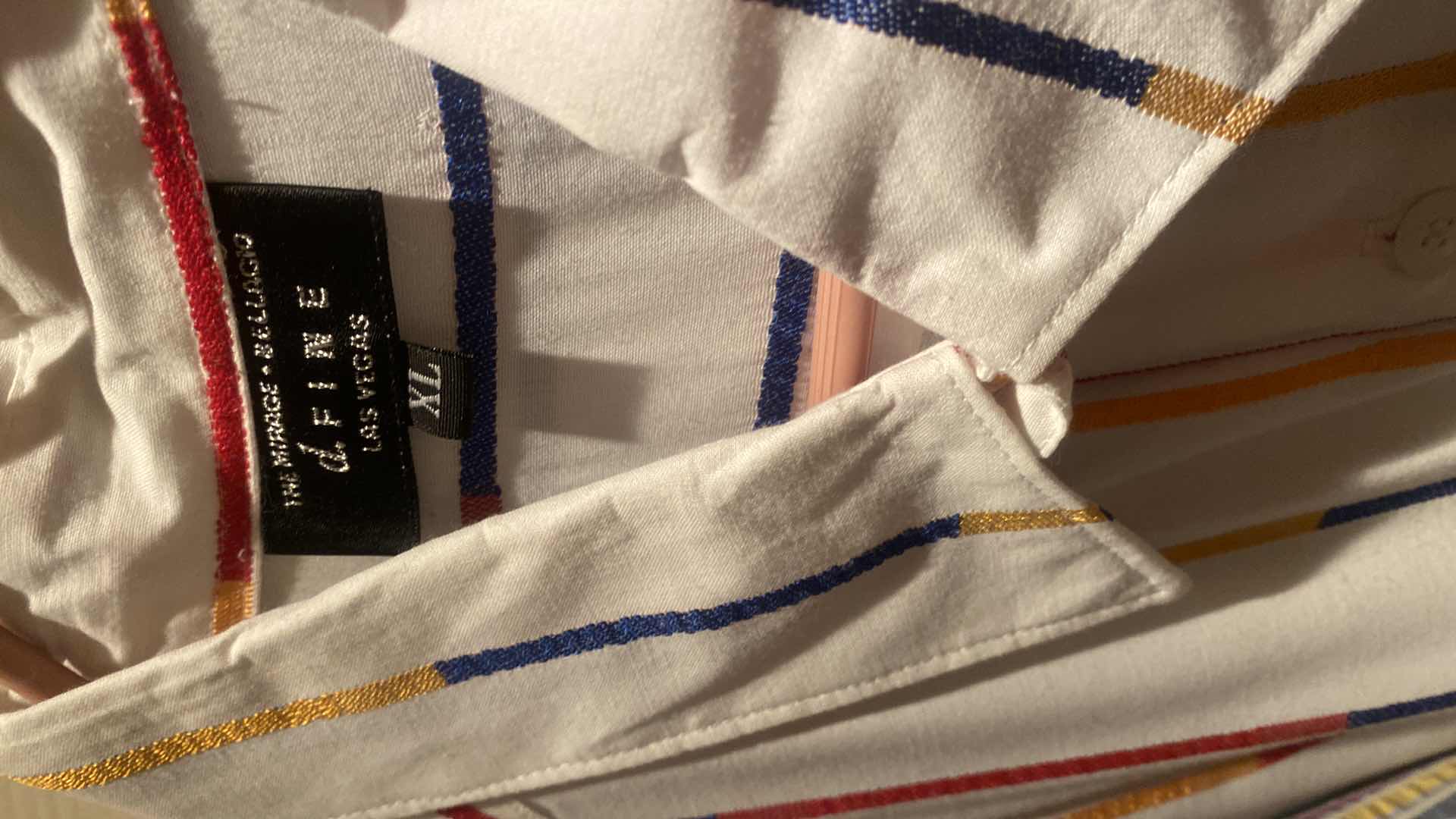 Photo 1 of 10 - DESIGNER BUTTON DOWN SHORT SLEEVE SHIRTS SIZE XL - SOME ARE NEW