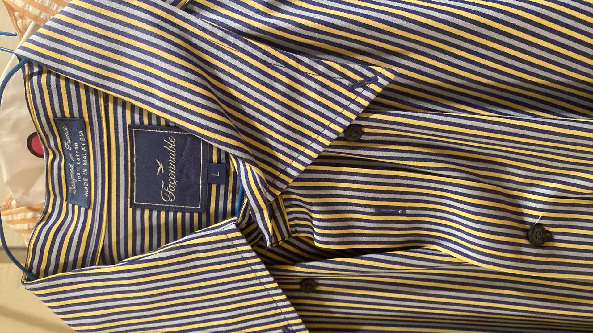 Photo 1 of 9 - DESIGNER SHORT SLEEVE & POLO SHIRTS MENS SIZE LARGE (SOME WITH TAGS)