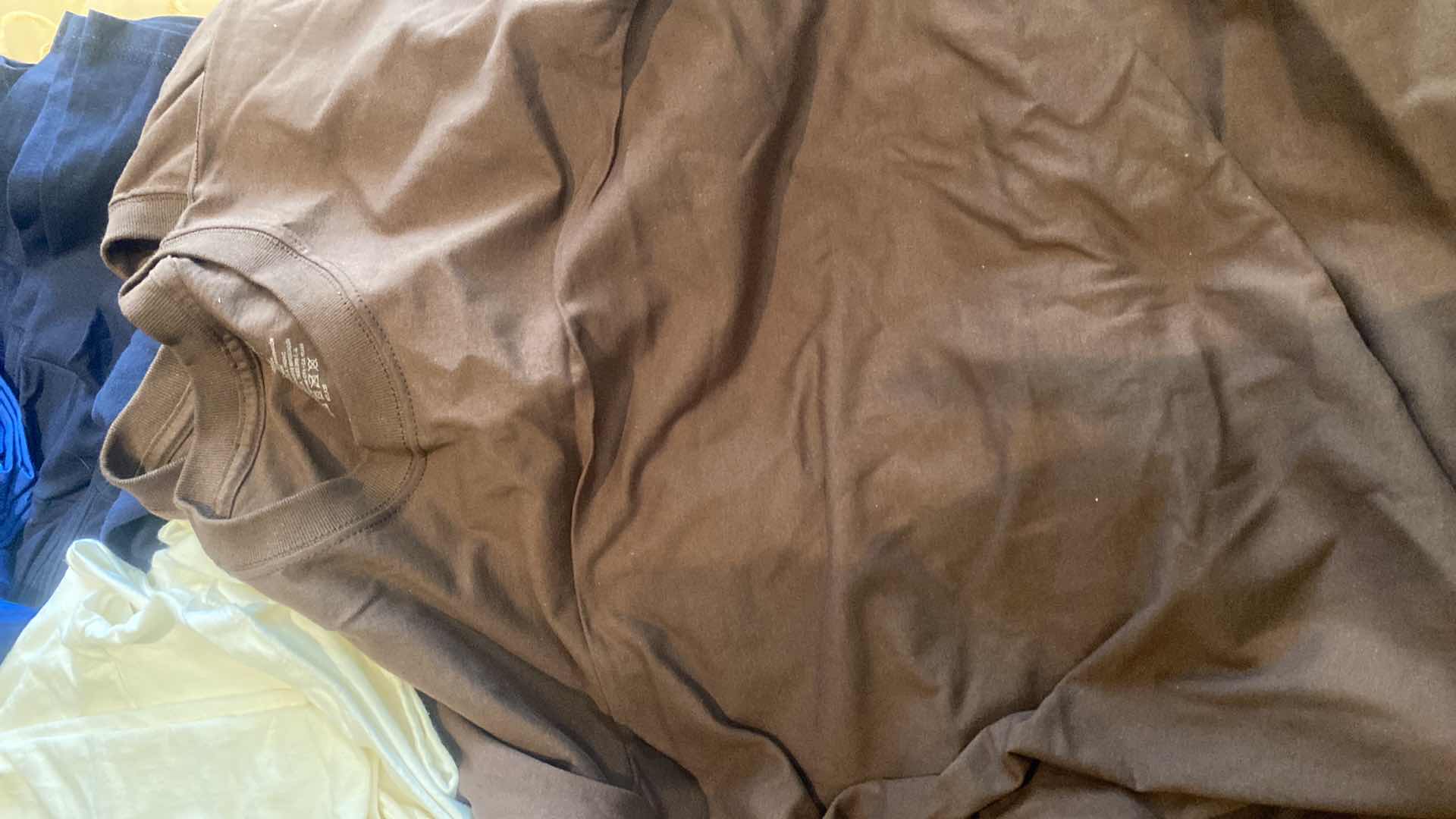 Photo 1 of NEW FRUIT OF THE LOOM T-SHIRTS SIZE XL