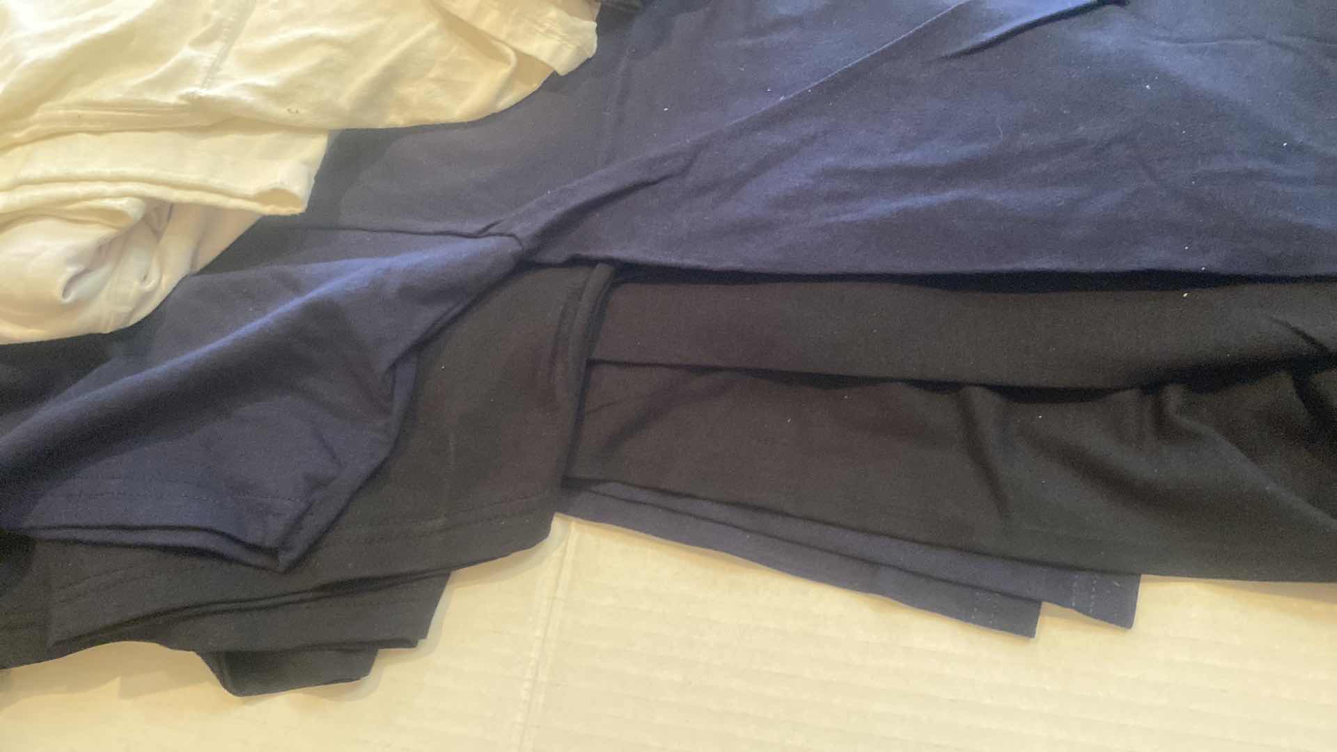 Photo 1 of NEW FRUIT OF THE LOOM T-SHIRTS SIZE XL