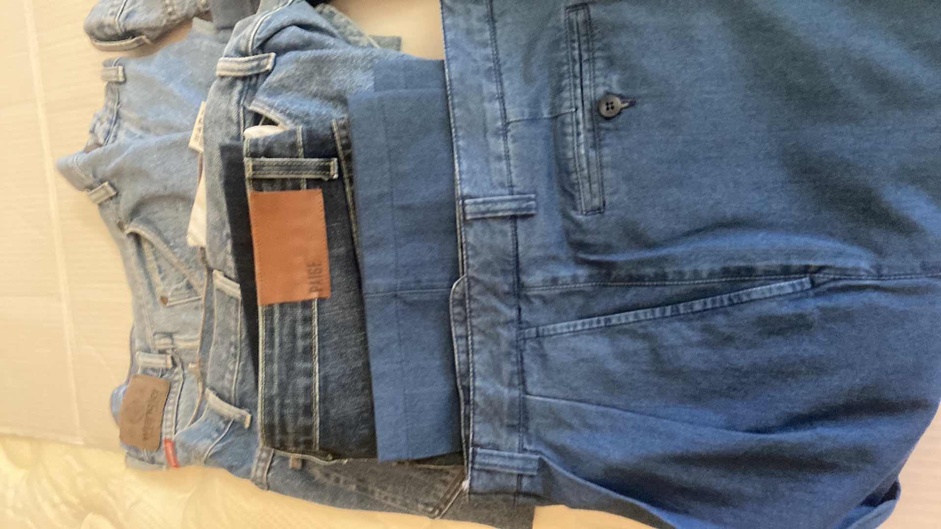 Photo 1 of 8 - MENS JEANS SIZE 38