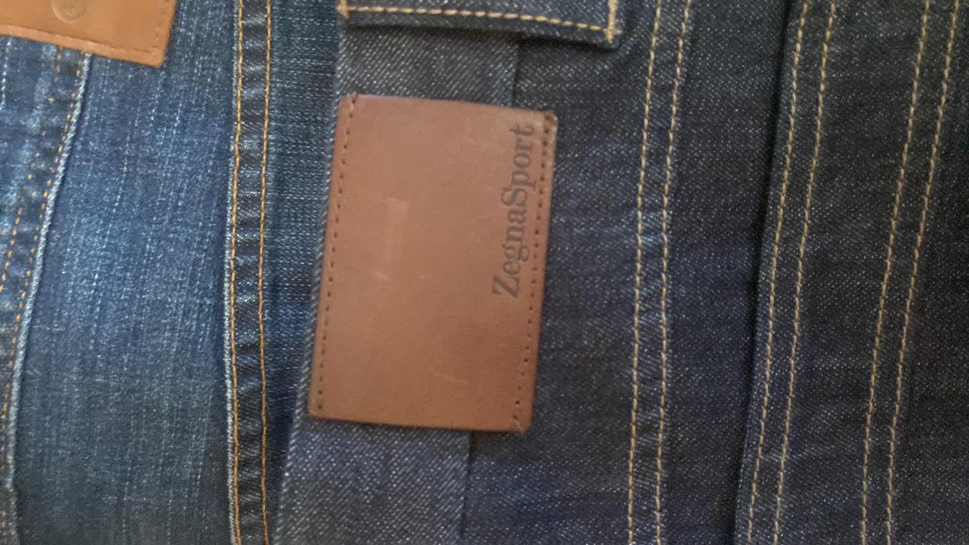 Photo 1 of 8 - MENS JEANS SIZE 40