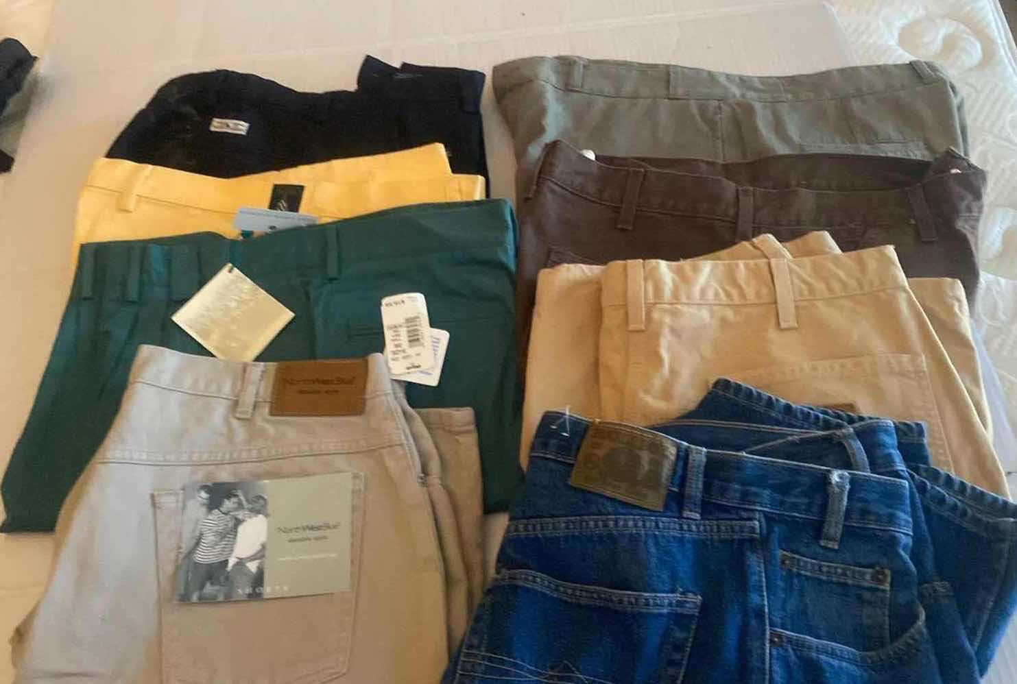 Photo 1 of 8 - MENS SHORTS SIZE 36 (SOME NEW