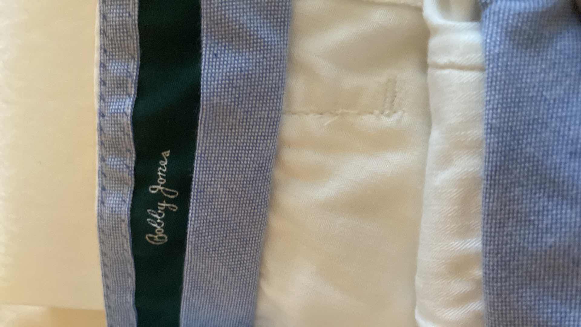 Photo 1 of 5 - MENS WHITE JEANS & SLACKS  SIZE 40 (SOME NEW)