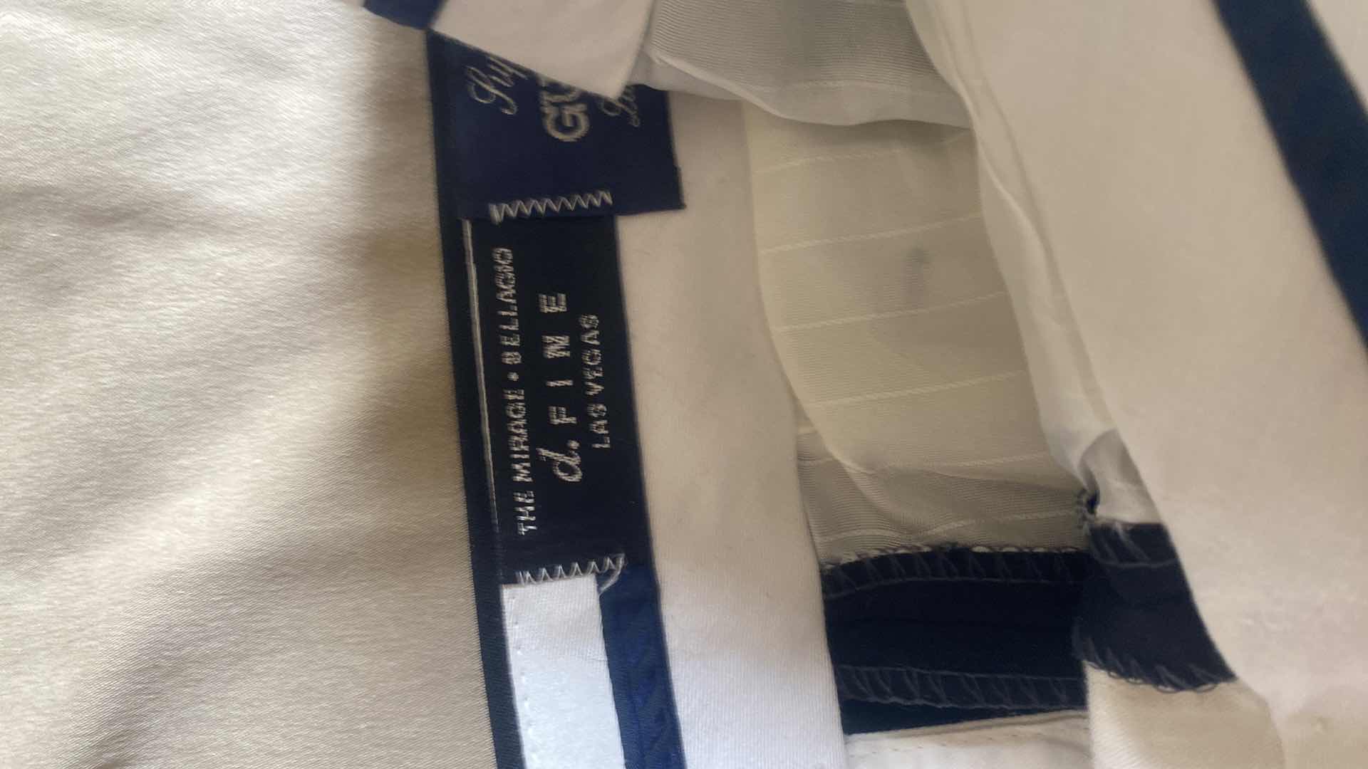 Photo 1 of 8 - MENS DESIGNER CASUAL SLACKS & JEANS SIZE 38