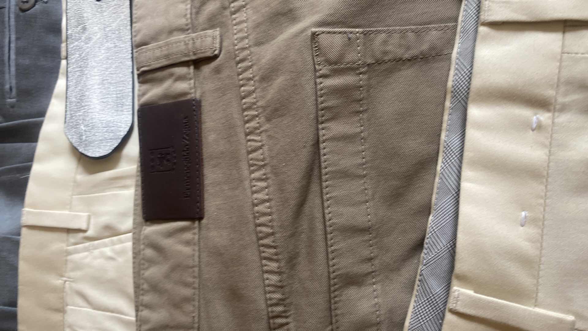 Photo 1 of 8 - MENS DESIGNER CASUAL SLACKS & JEANS SIZE 40