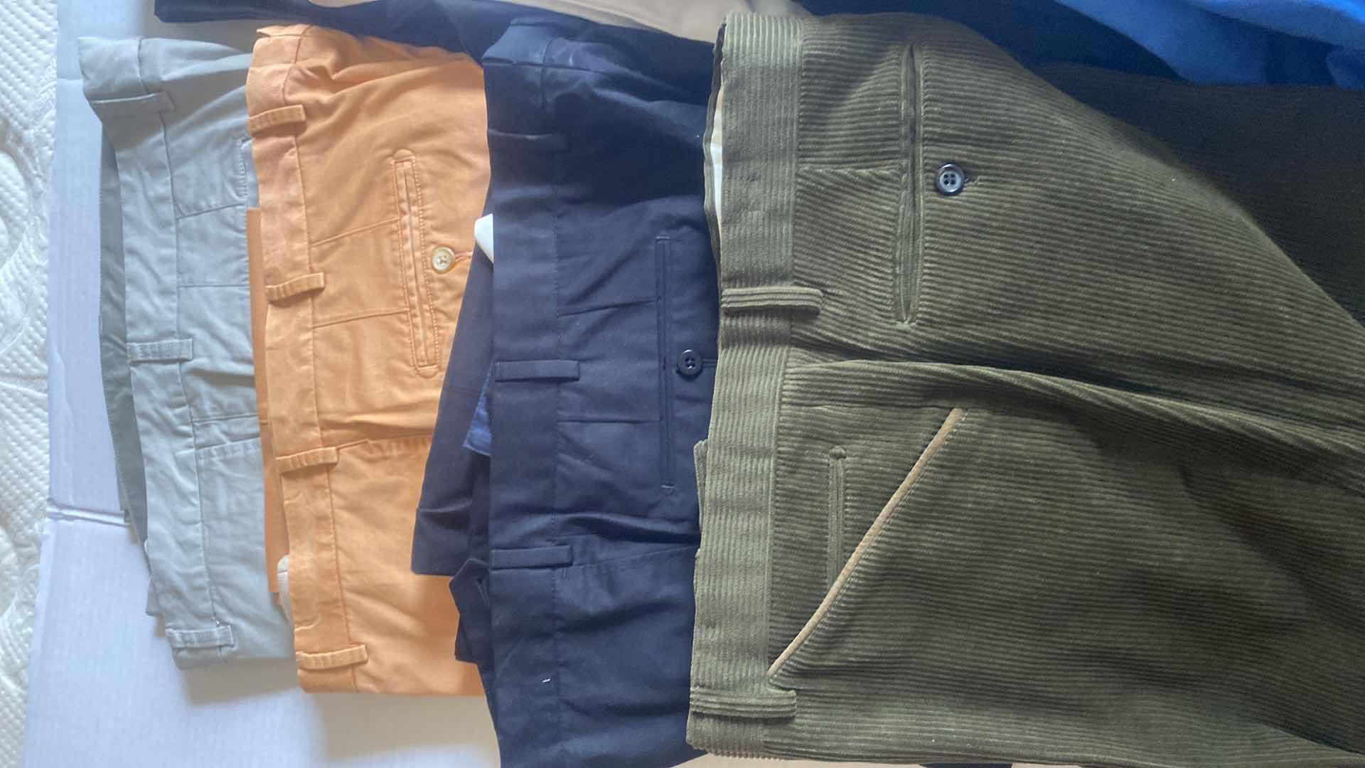 Photo 1 of 8 - MENS DESIGNER CASUAL SLACKS & JEANS SIZE 40