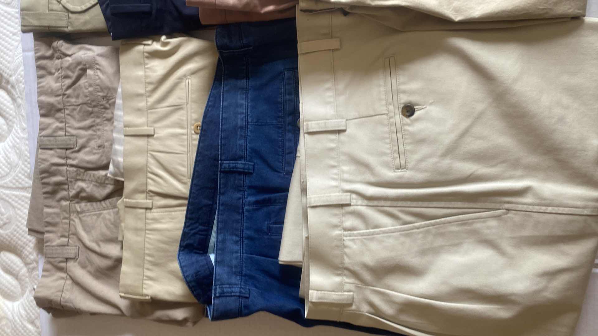 Photo 1 of 8 - MENS DESIGNER CASUAL SLACKS & JEANS SIZE 38