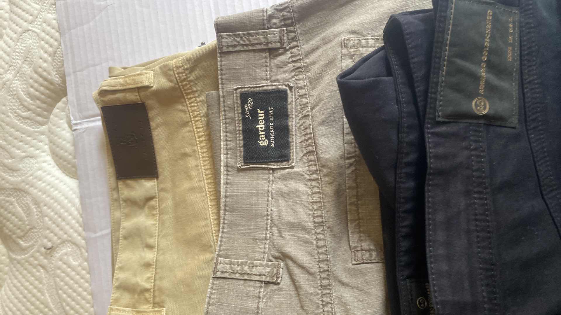 Photo 1 of 8 - MENS DESIGNER CASUAL SLACKS & JEANS SIZE 40